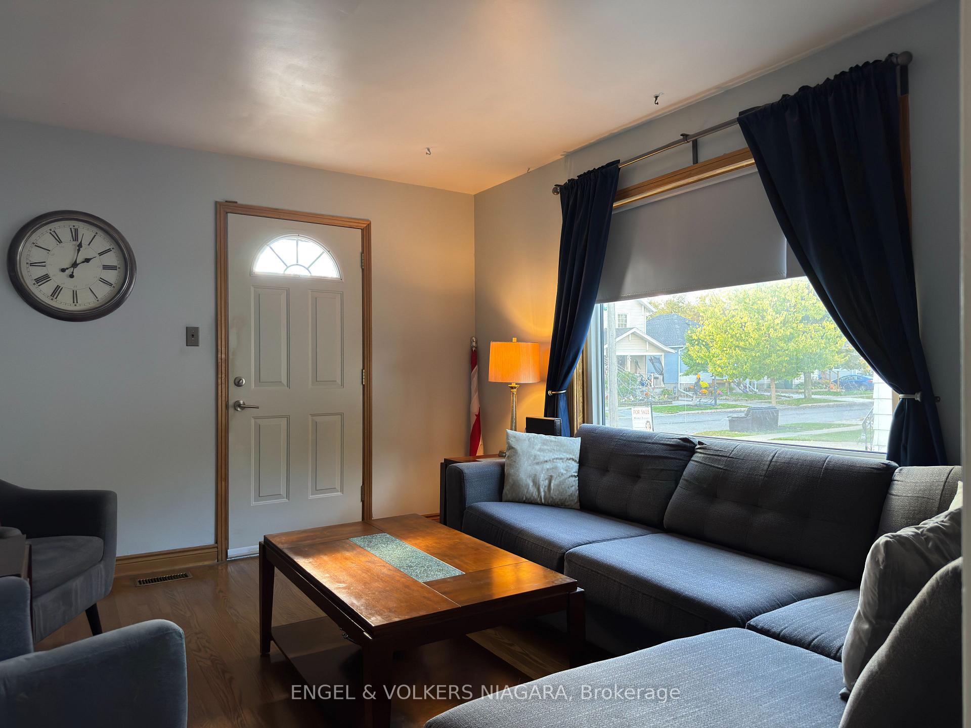 Photo 23 of 61 Hamilton Street, St. Catharines, Western Hill — HOMEH