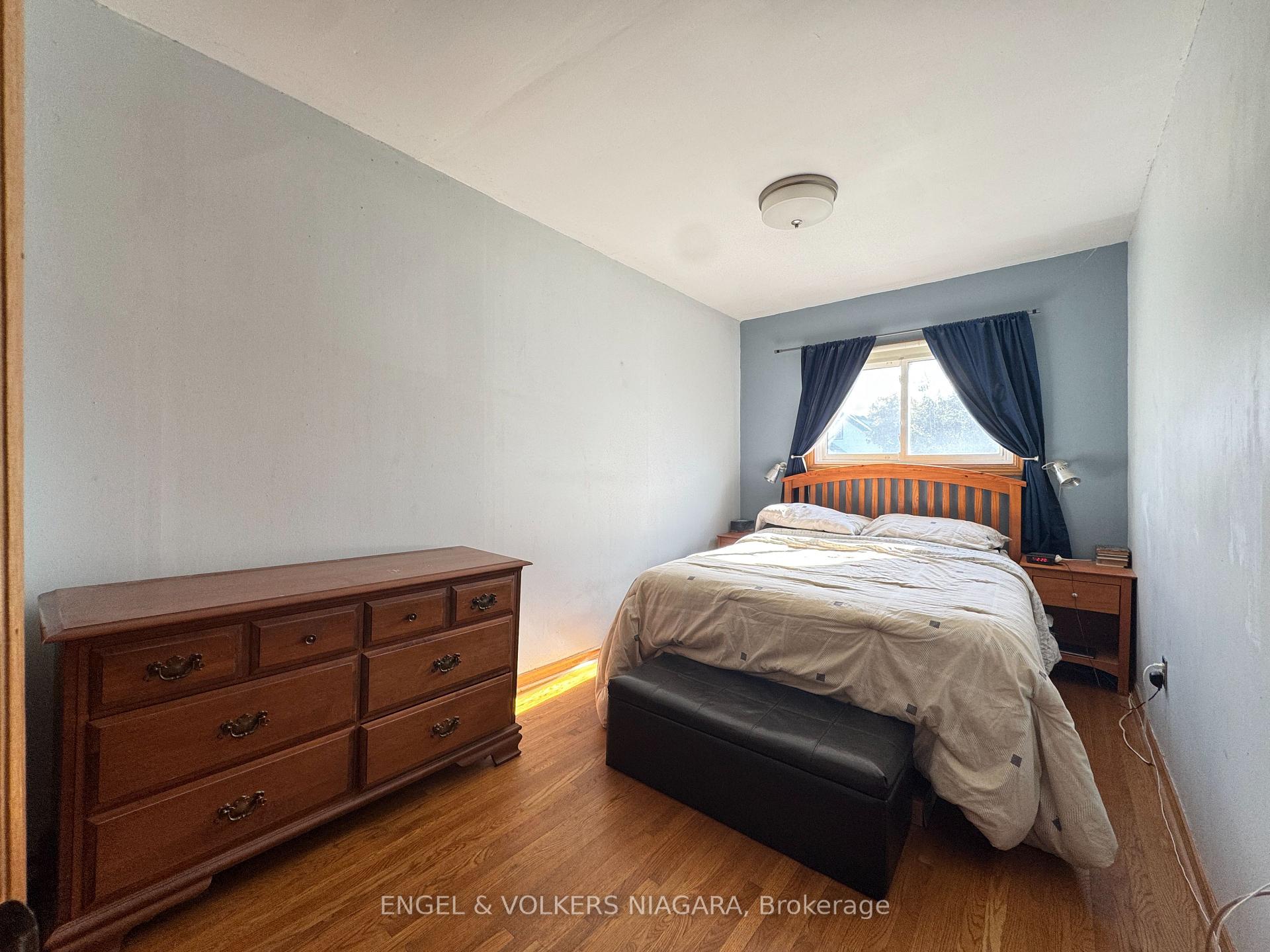Photo 36 of 61 Hamilton Street, St. Catharines, Western Hill — HOMEH
