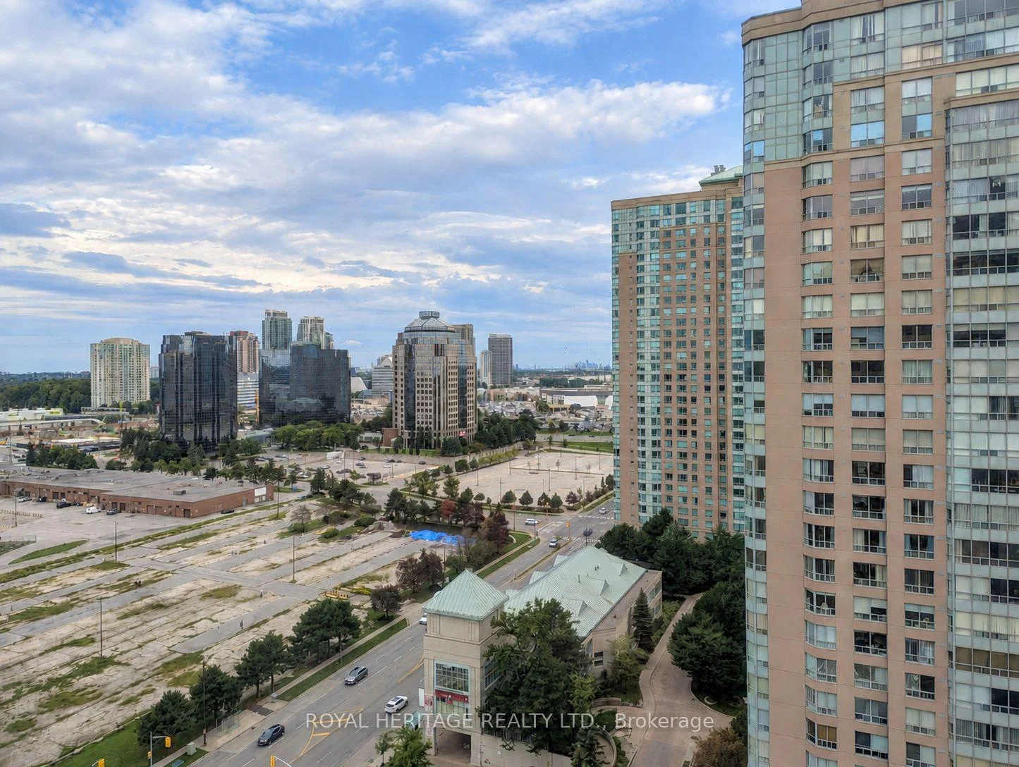 Photo 13 of Unit 2110, 18 Lee Centre Drive, Scarborough, Woburn — HOMEH