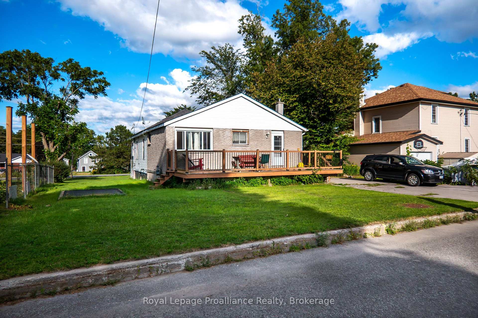 Photo 2 of 10 Wooler Road, Quinte West, Trenton Ward — HOMEH