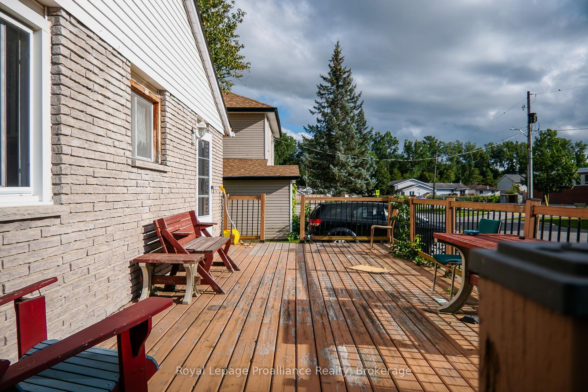 Photo 3 of 10 Wooler Road, Quinte West, Trenton Ward — HOMEH
