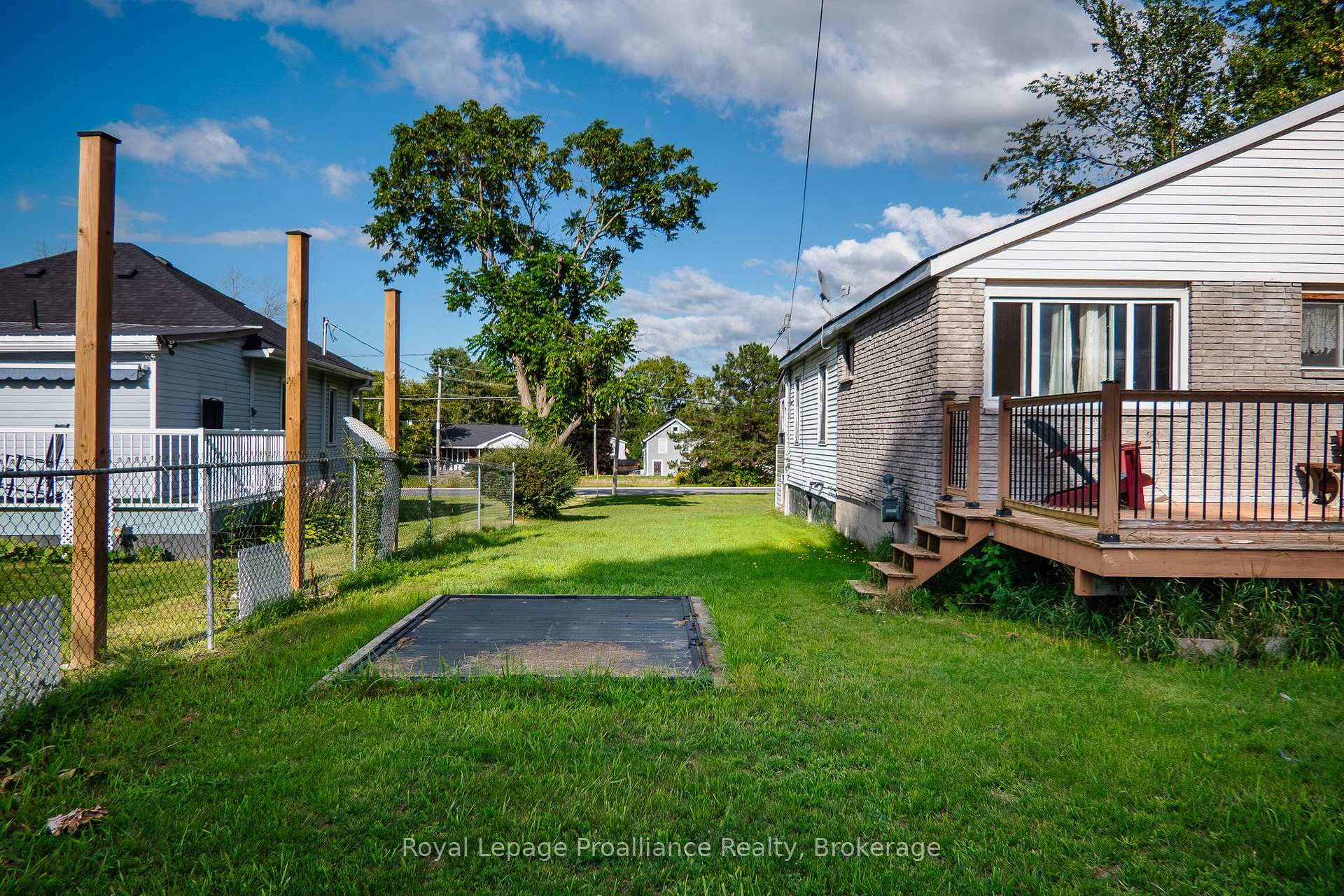 Photo 27 of 10 Wooler Road, Quinte West, Trenton Ward — HOMEH