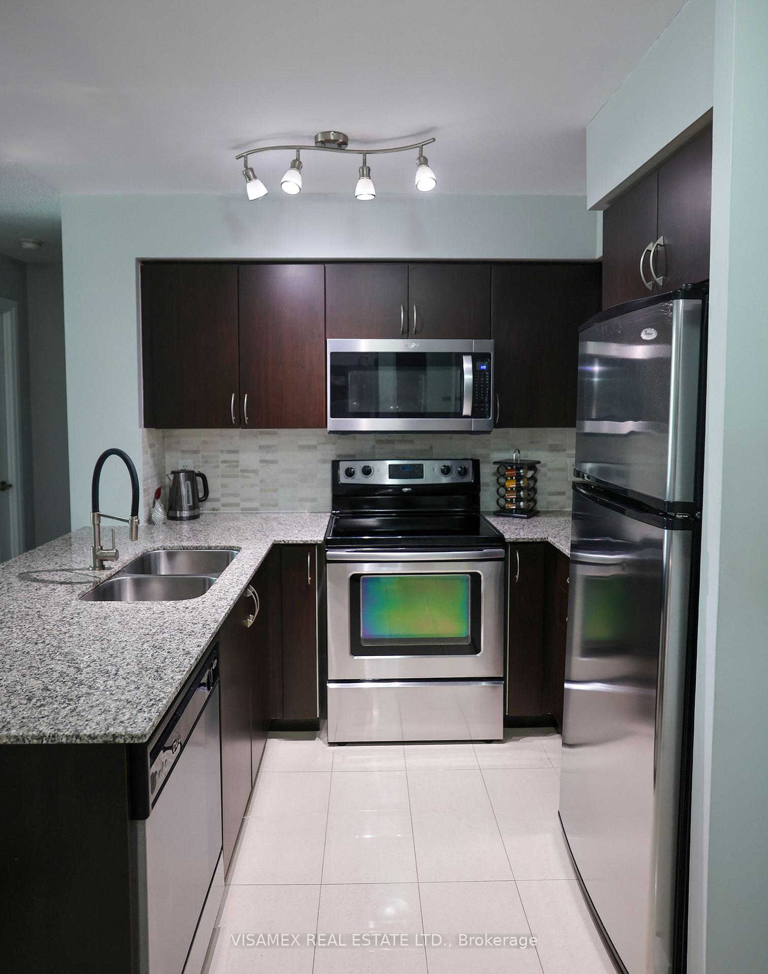 Photo 11 of Unit 210, 20 North Park Road, Vaughan, Beverley Glen — HOMEH