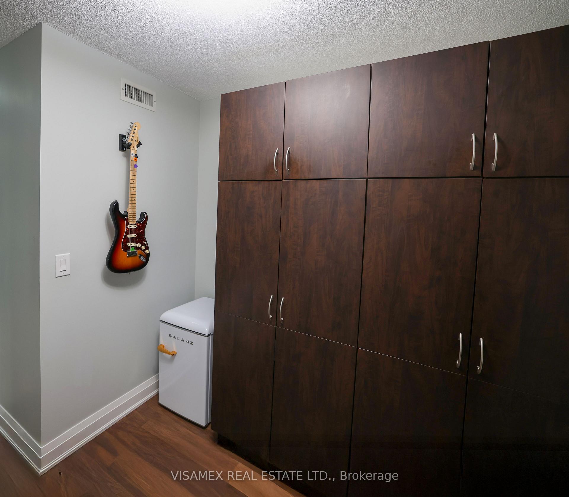 Photo 20 of Unit 210, 20 North Park Road, Vaughan, Beverley Glen — HOMEH