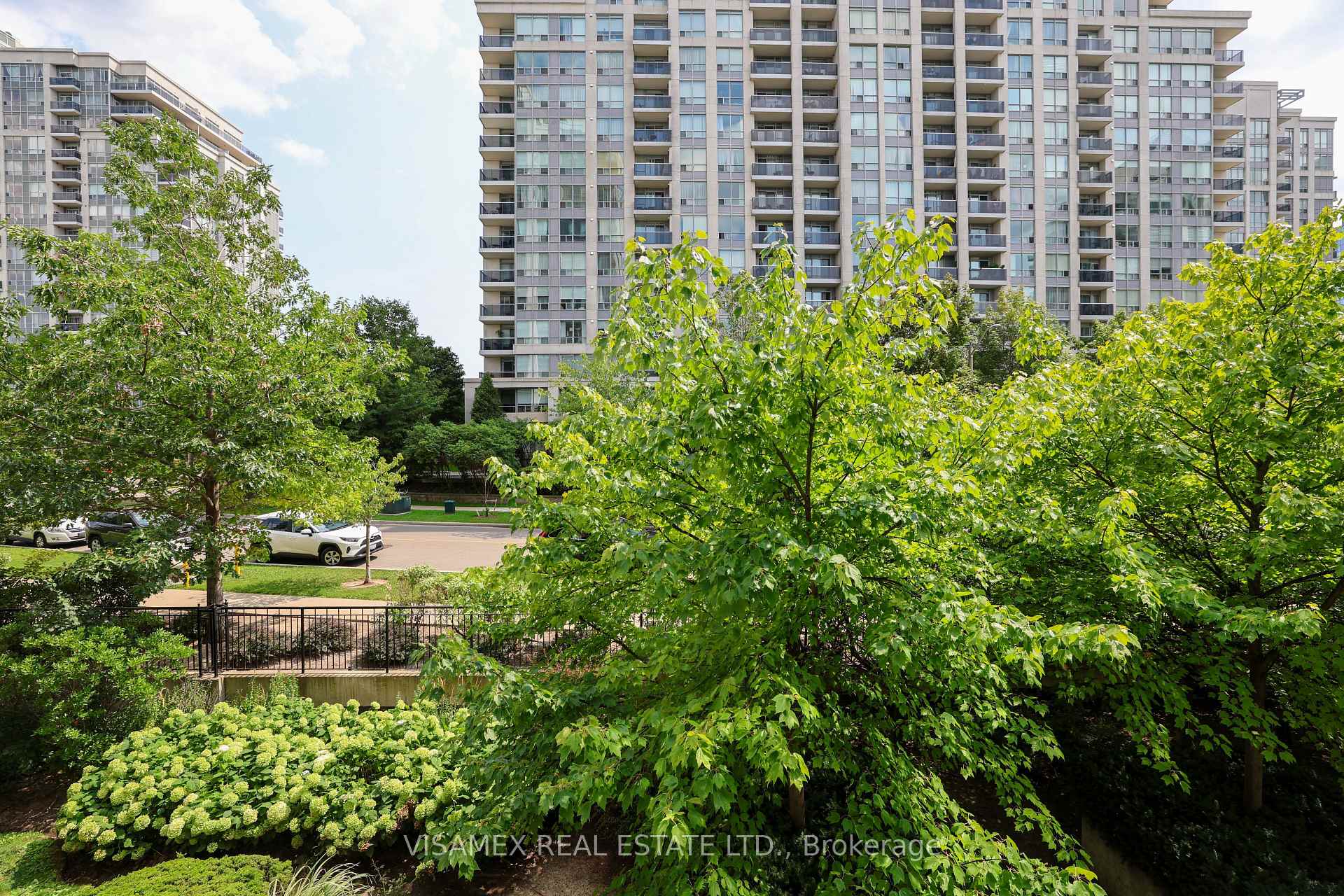 Photo 36 of Unit 210, 20 North Park Road, Vaughan, Beverley Glen — HOMEH