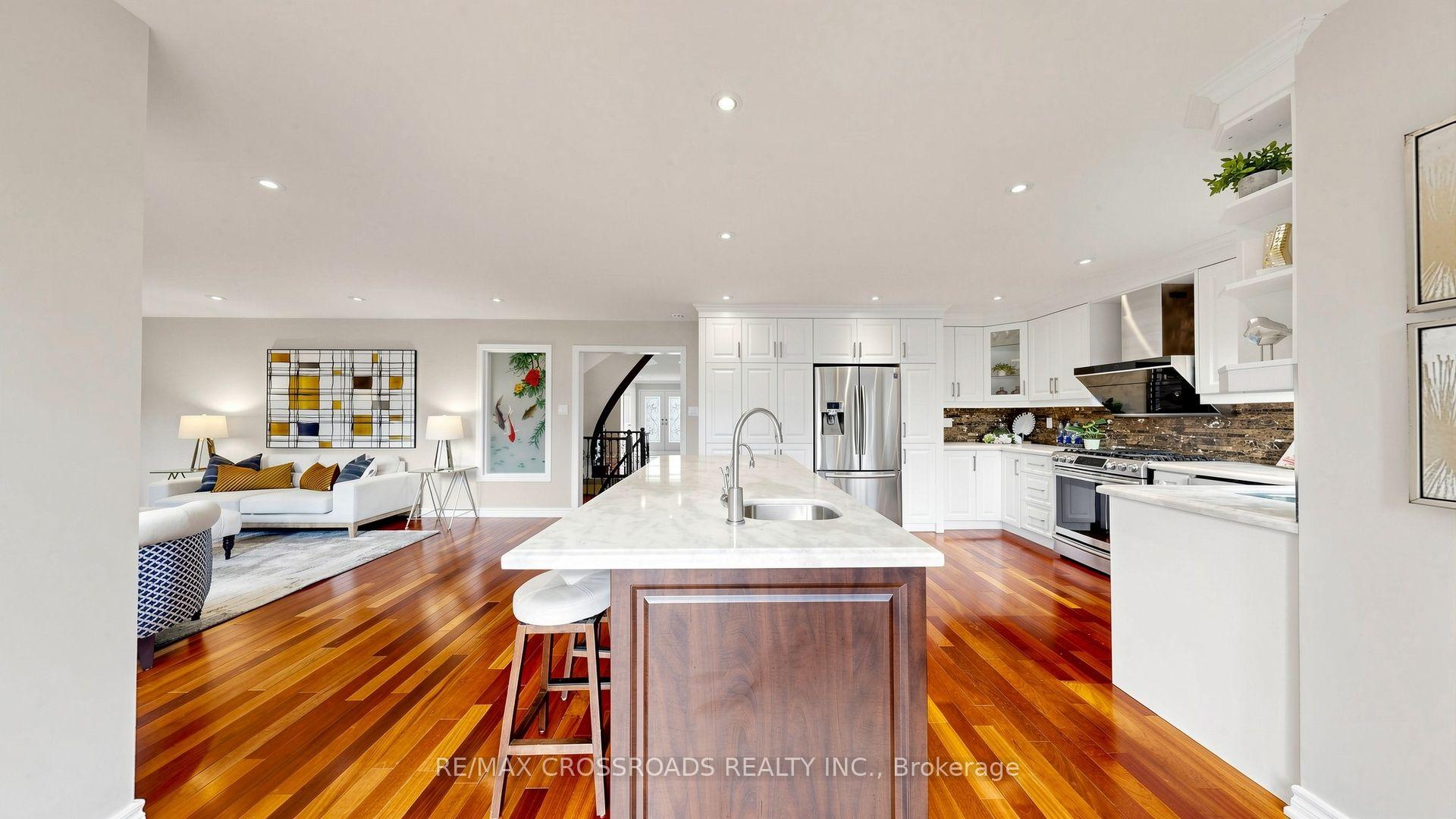 Photo 15 of 38 Morrison Crescent, Markham, Buttonville — HOMEH