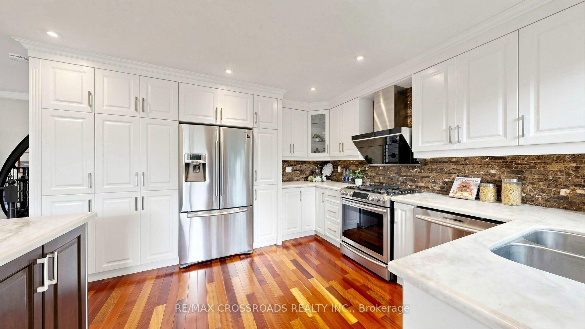 Photo 16 of 38 Morrison Crescent, Markham, Buttonville — HOMEH