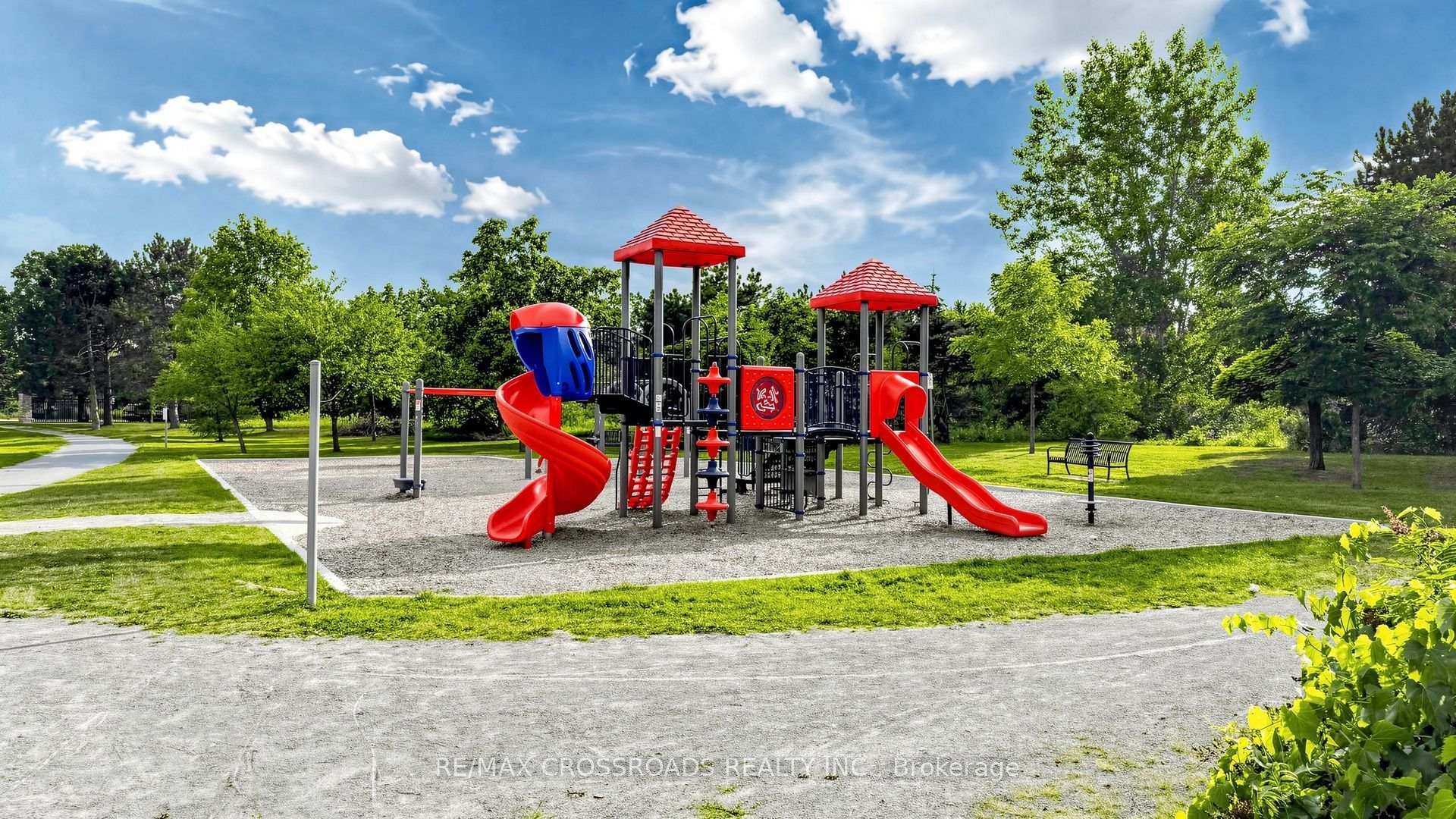 Photo 48 of 38 Morrison Crescent, Markham, Buttonville — HOMEH
