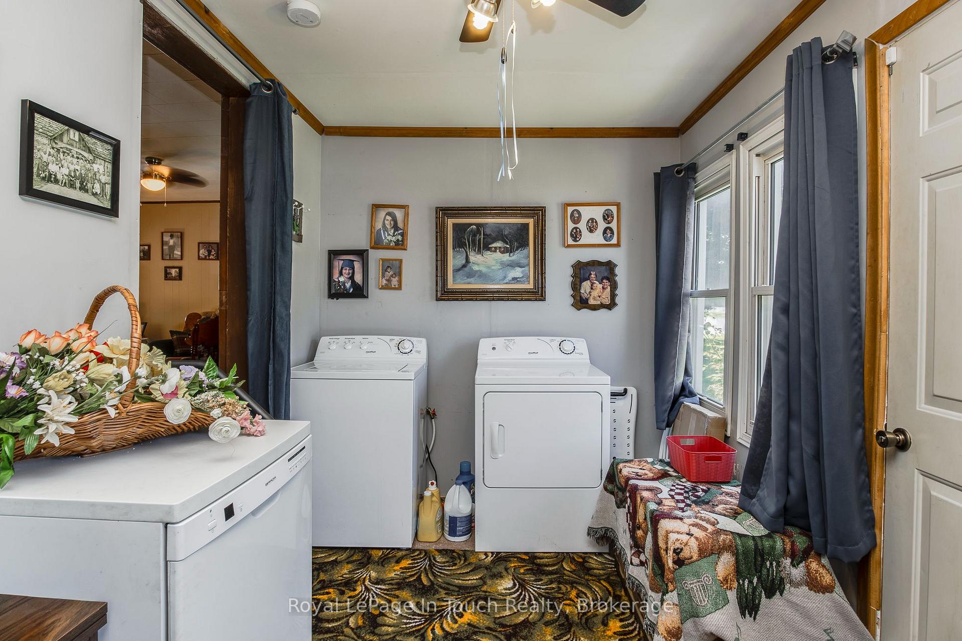 Photo 10 of 323 William Street, Midland — HOMEH