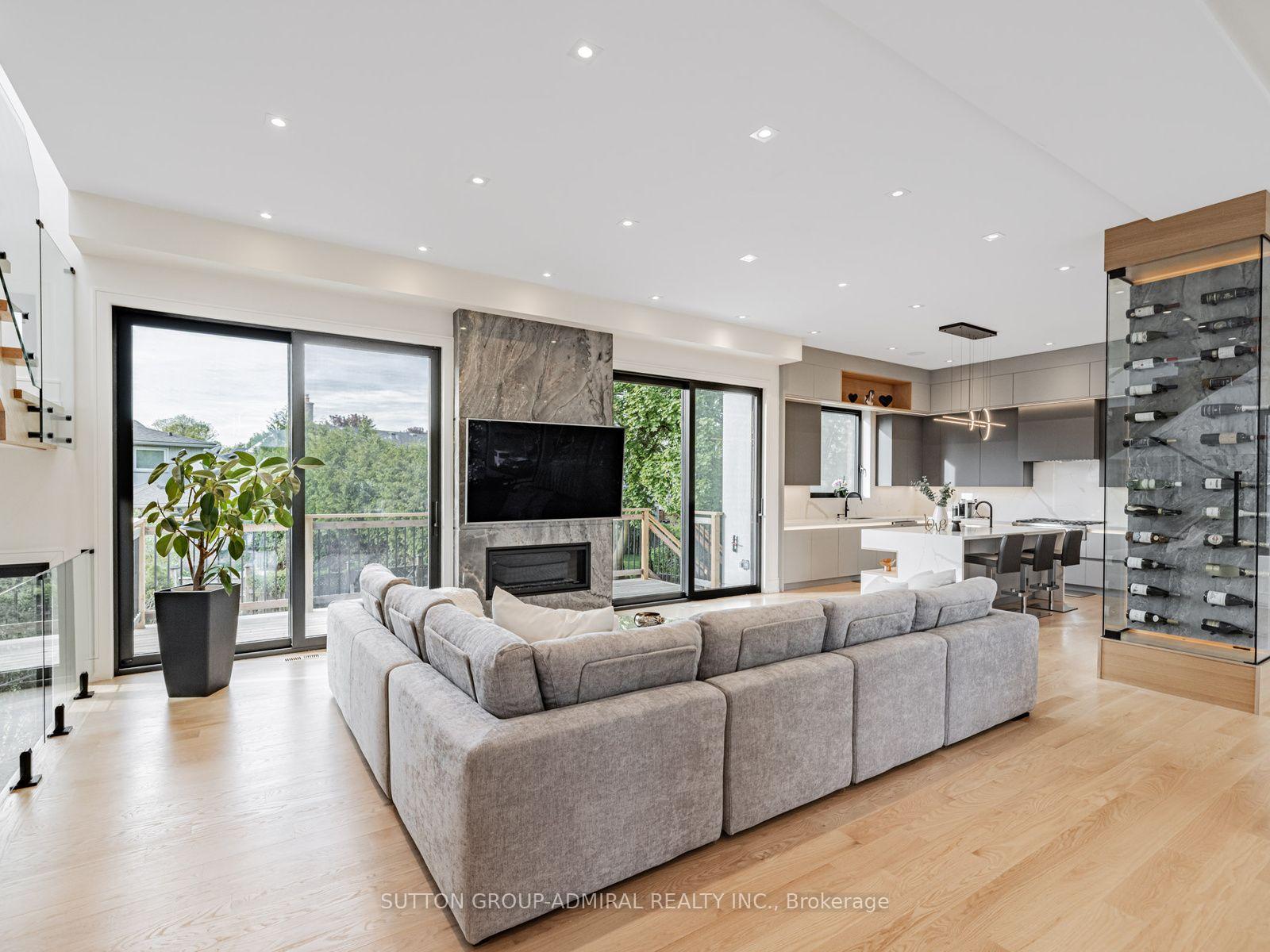 Photo 14 of 16 Sanderson Crescent, Richmond Hill, North Richvale — HOMEH
