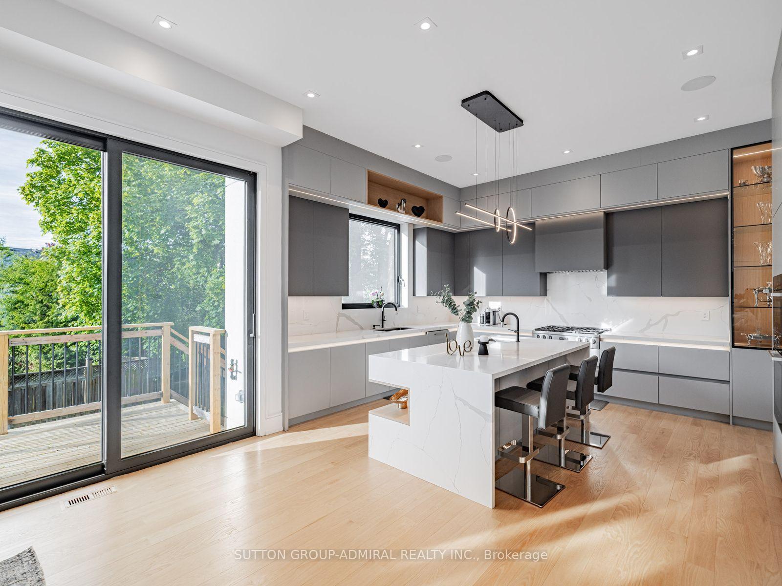 Photo 19 of 16 Sanderson Crescent, Richmond Hill, North Richvale — HOMEH