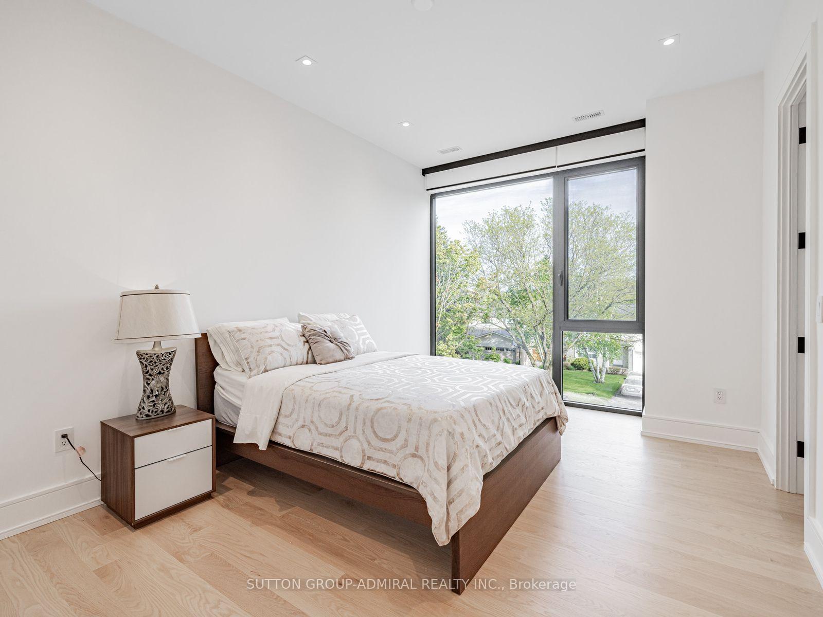 Photo 31 of 16 Sanderson Crescent, Richmond Hill, North Richvale — HOMEH