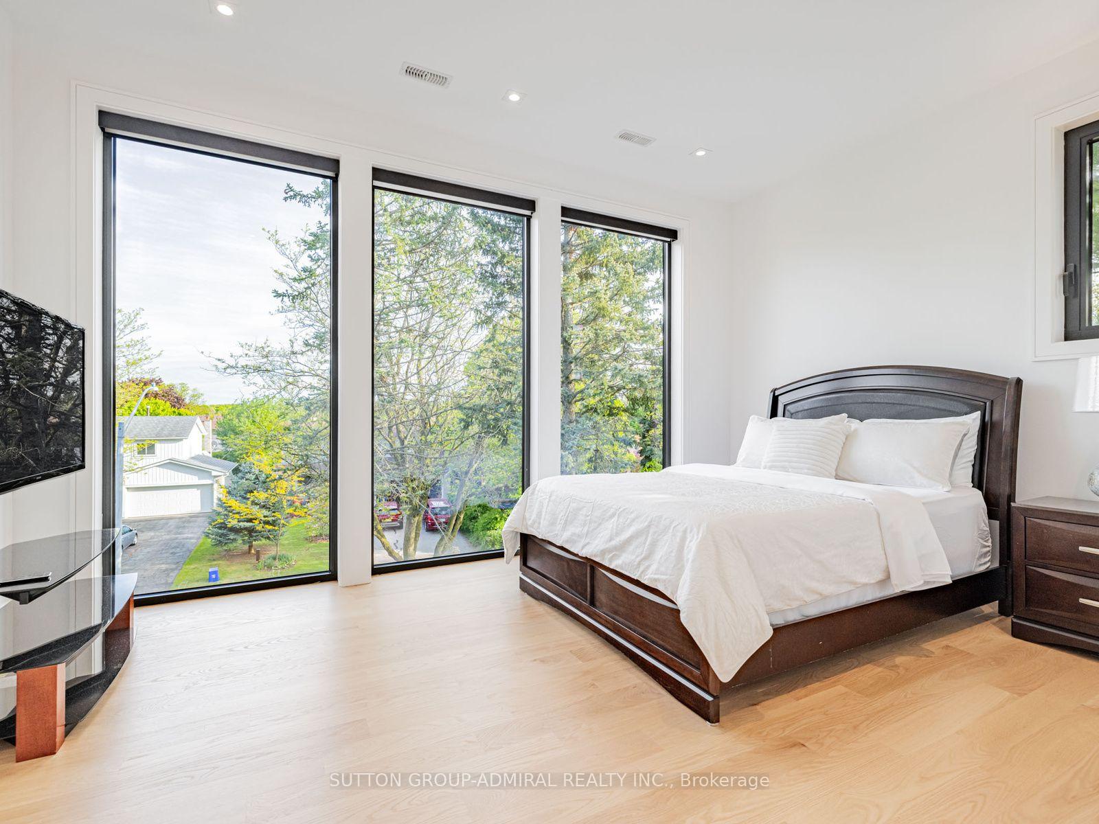 Photo 32 of 16 Sanderson Crescent, Richmond Hill, North Richvale — HOMEH