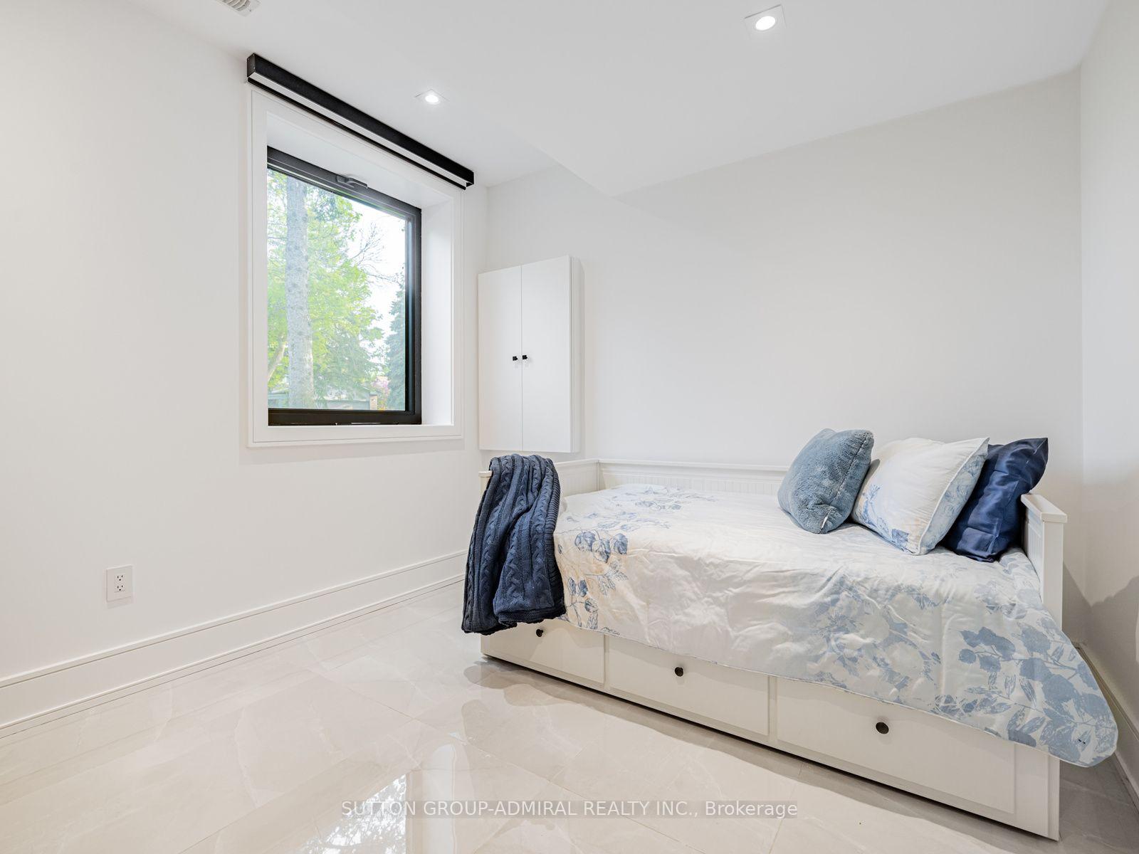 Photo 35 of 16 Sanderson Crescent, Richmond Hill, North Richvale — HOMEH
