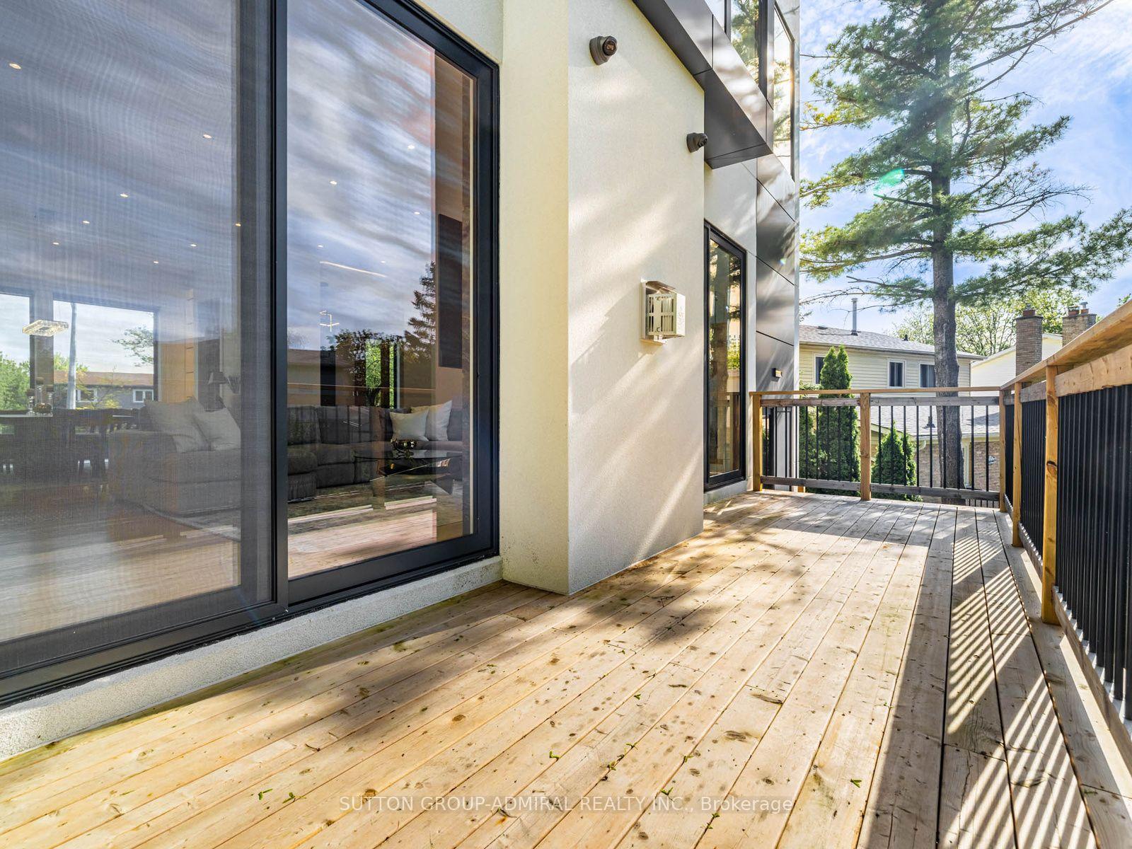 Photo 38 of 16 Sanderson Crescent, Richmond Hill, North Richvale — HOMEH