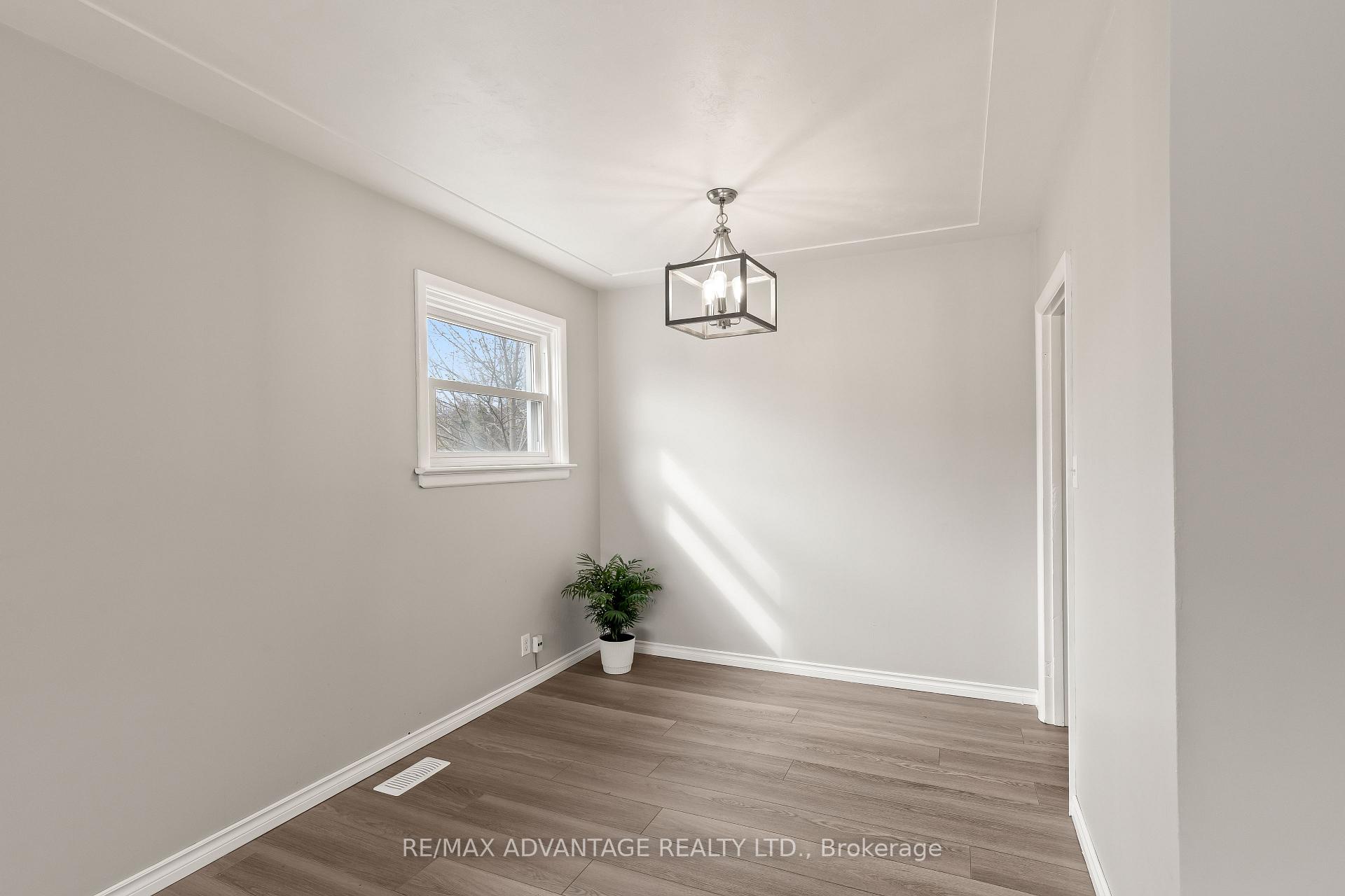 Photo 15 of 1920 Duluth Crescent, London, East I — HOMEH