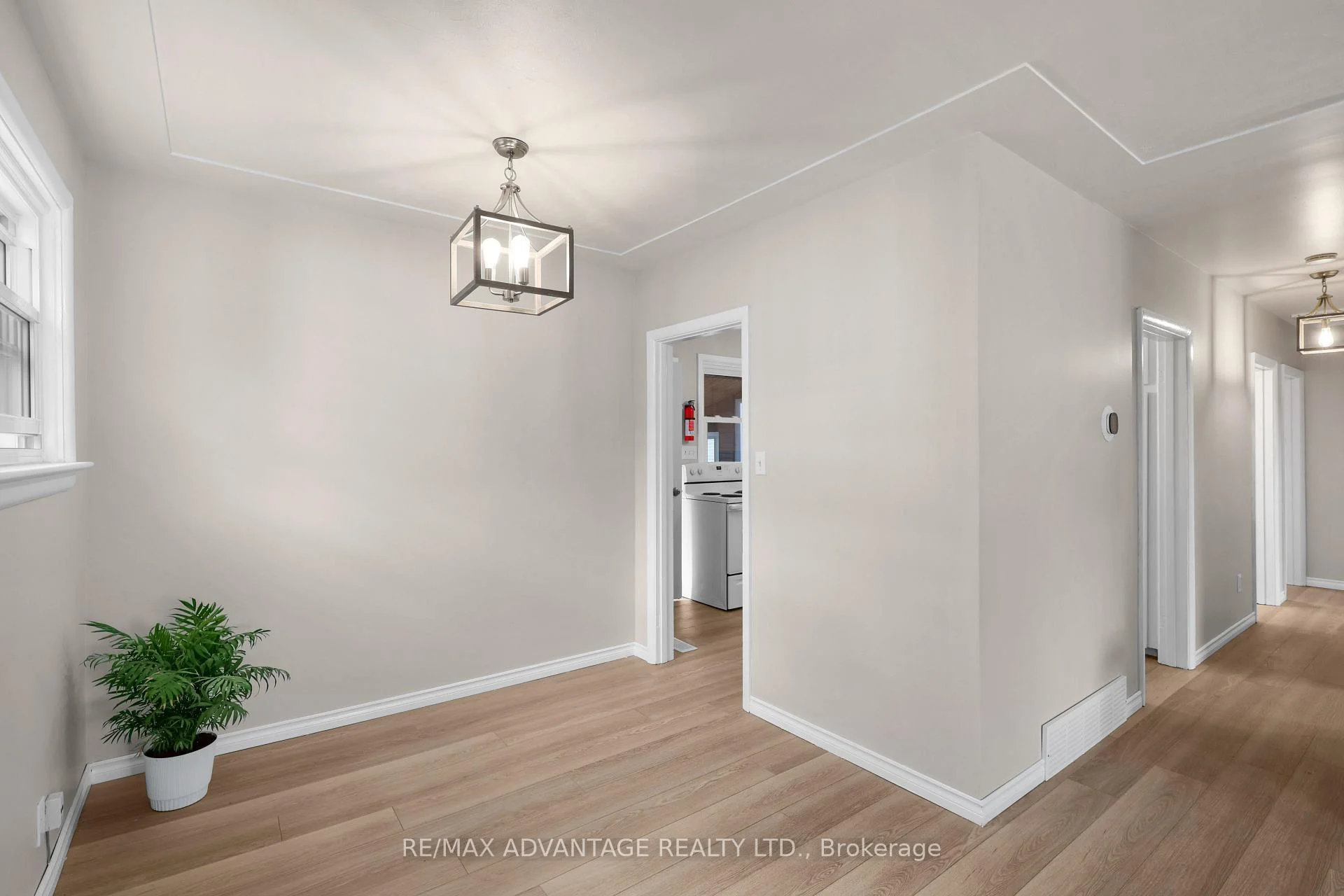 Photo 20 of 1920 Duluth Crescent, London, East I — HOMEH