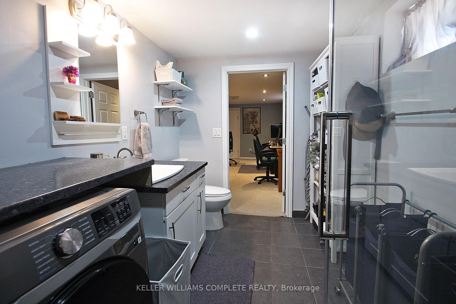 Photo 24 of 7 Lampton Place, Hamilton, Parkview — HOMEH