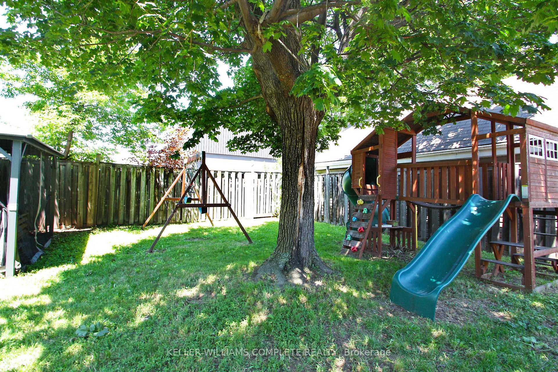 Photo 31 of 7 Lampton Place, Hamilton, Parkview — HOMEH