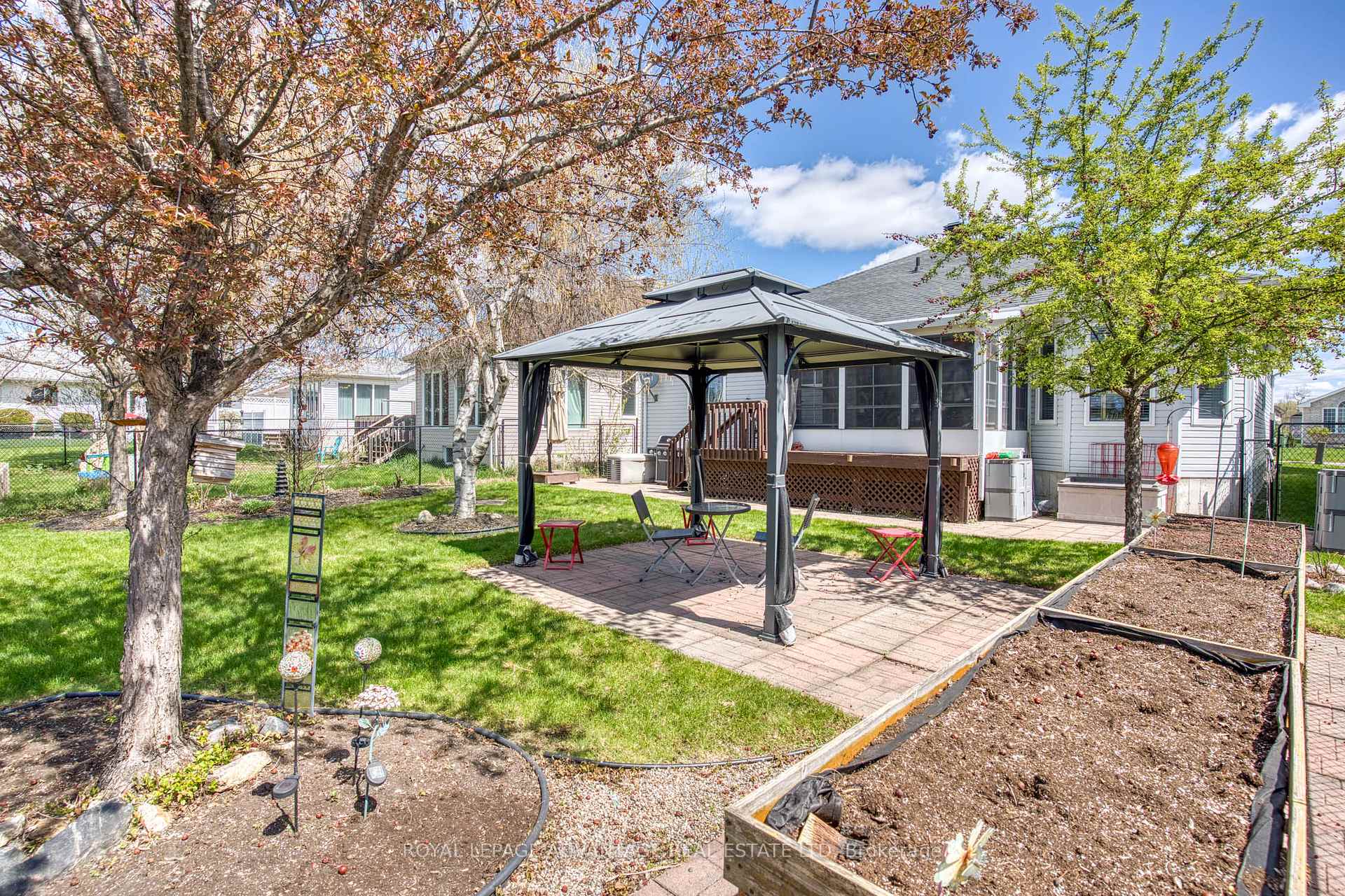 Photo 33 of 58 Decaria Boulevard, Perth, Perth — HOMEH