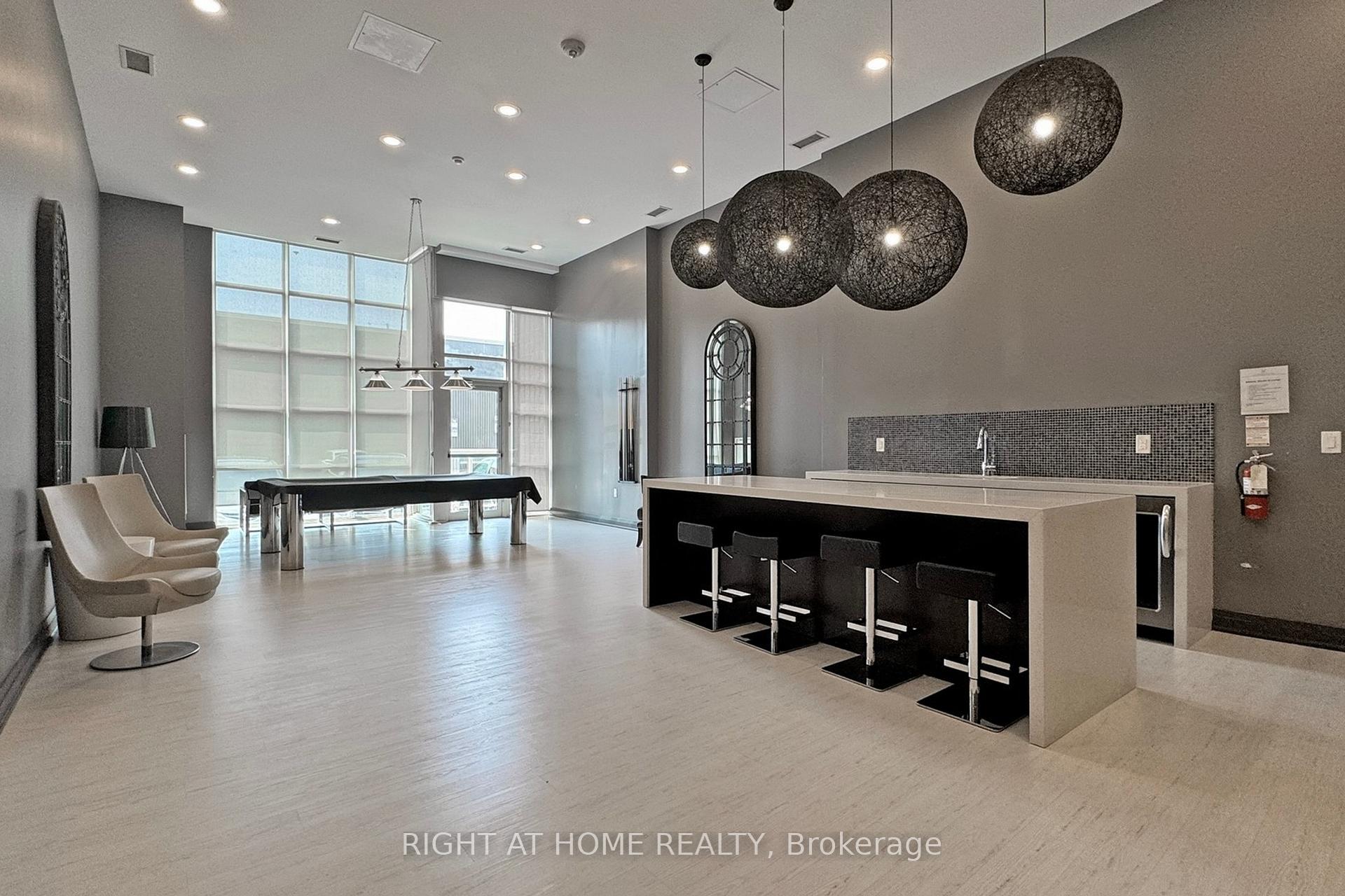 Photo of Unit 2415, 125 Western Battery Road
