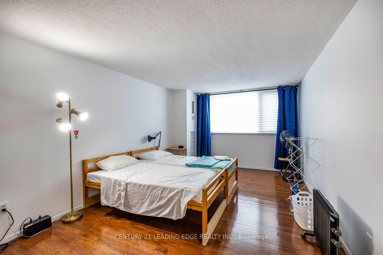Photo 13 of Unit 1708, 75 Wynford Heights Crescent, North York, Banbury-Don Mills — HOMEH