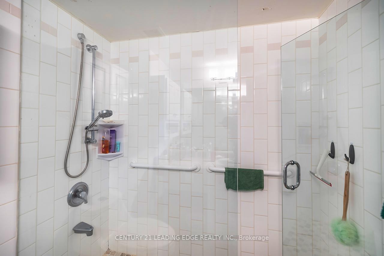 Photo 18 of Unit 1708, 75 Wynford Heights Crescent, North York, Banbury-Don Mills — HOMEH
