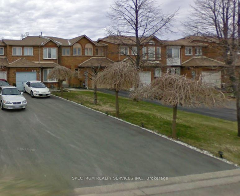 Front of 518 Galaxy Court