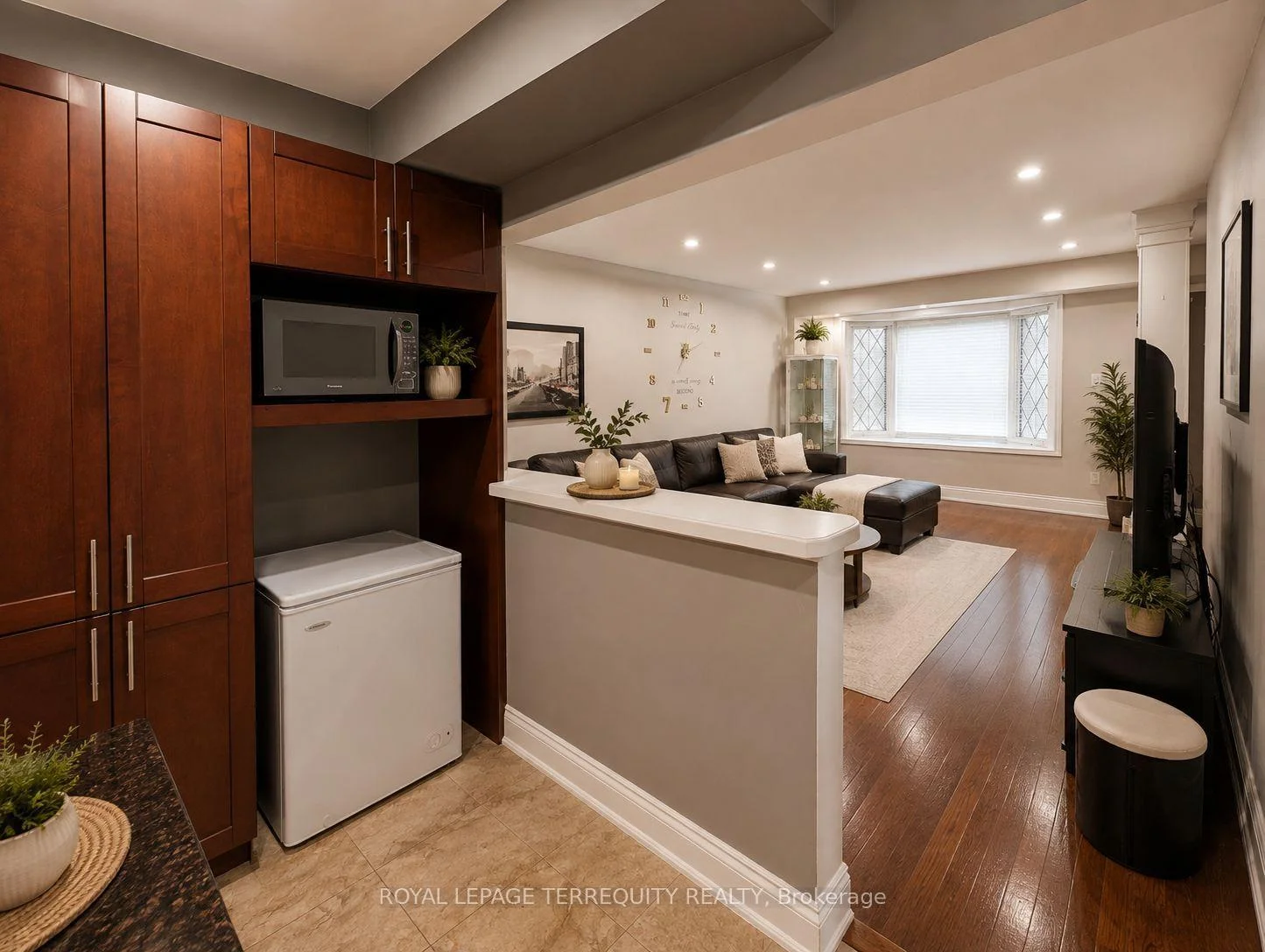 Photo 14 of 235 Barkley Crescent, Oshawa, Vanier — HOMEH