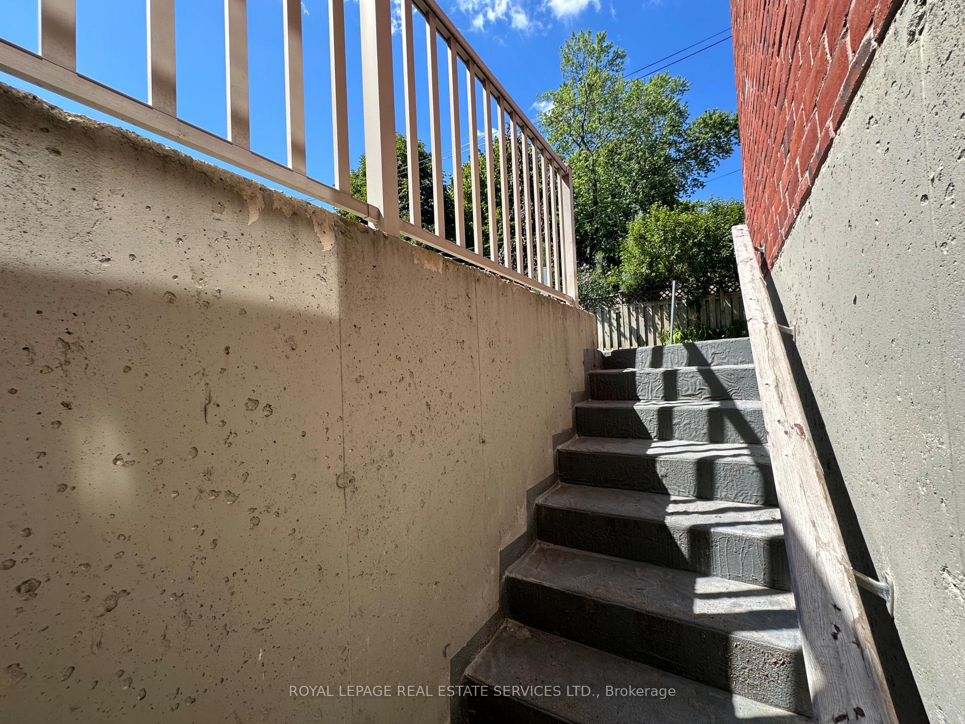 Photo 18 of Unit lower, 87 Lawrence Avenue W, Toronto, Lawrence Park South — HOMEH