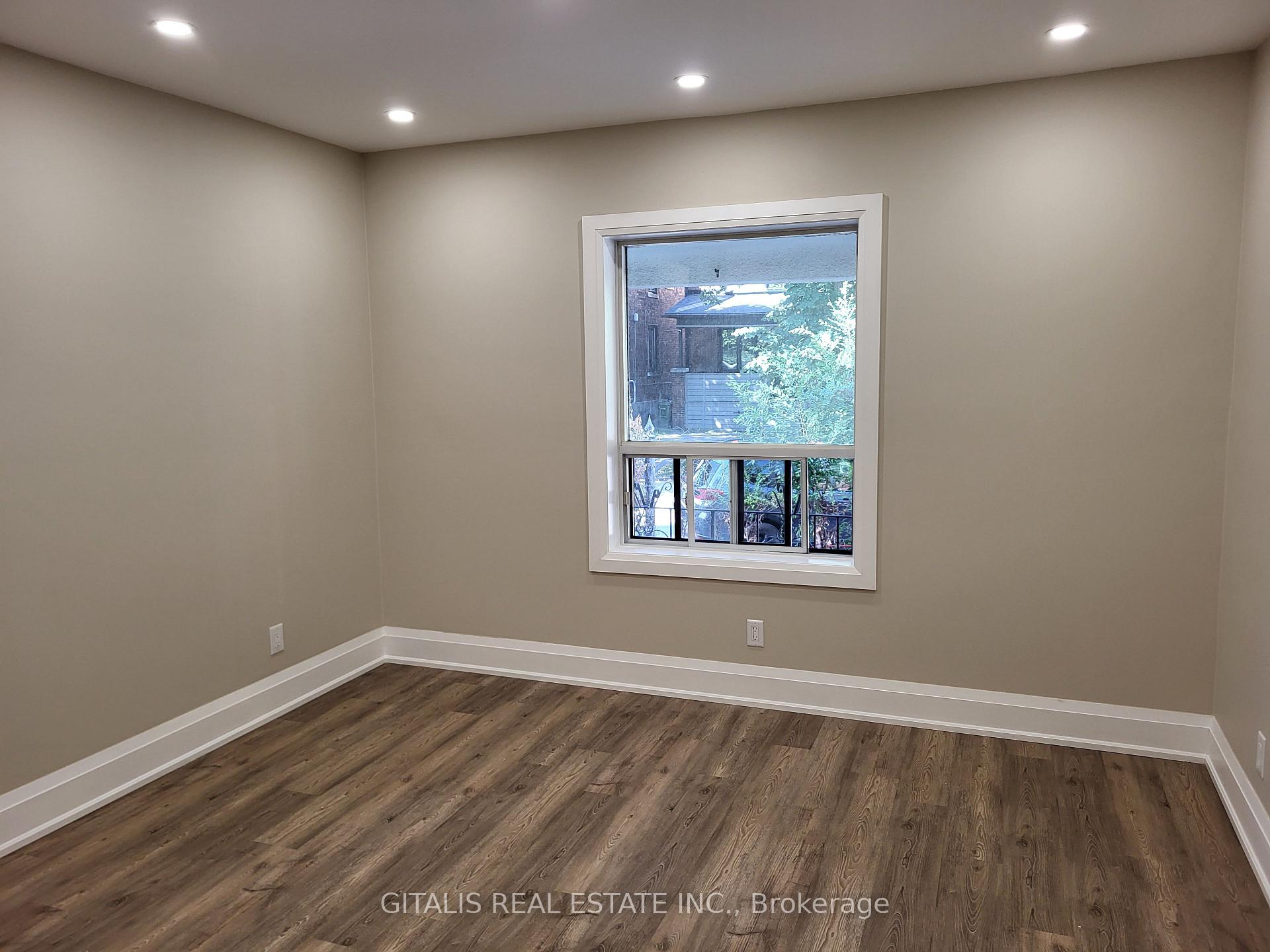 Photo 4 of Unit Main Floor, 195 Oakmount Road N, Toronto, High Park North — HOMEH