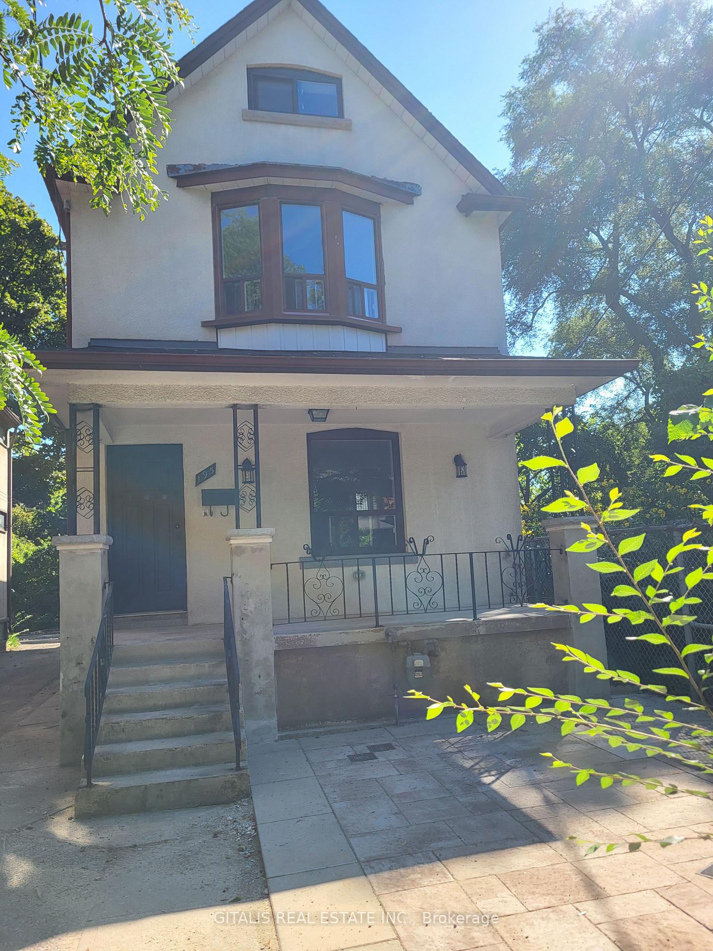 Photo 16 of Unit Main Floor, 195 Oakmount Road N, Toronto, High Park North — HOMEH