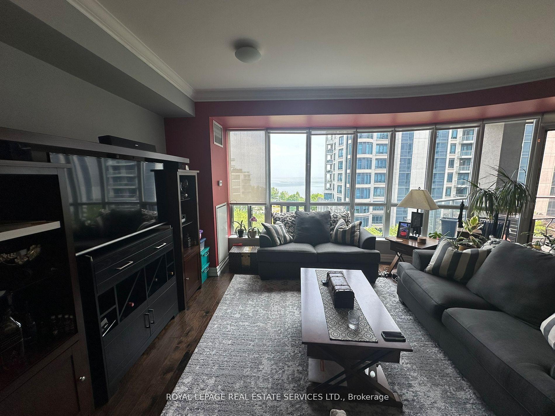 Photo 3 of Unit 511, 2083 Lake Shore Boulevard W, Etobicoke, Mimico — HOMEH