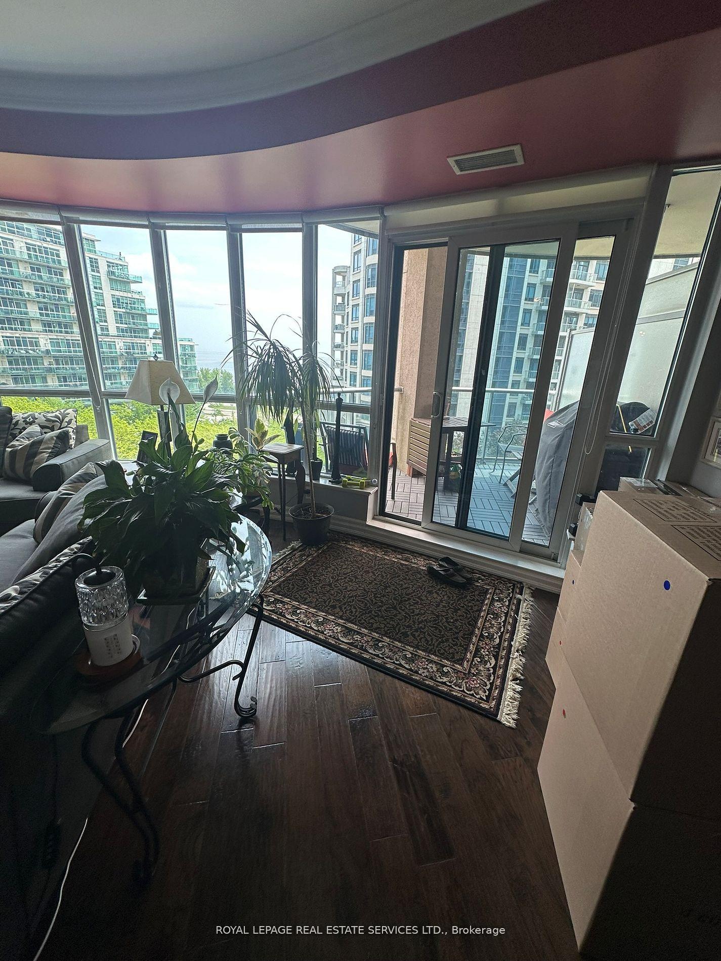 Photo 8 of Unit 511, 2083 Lake Shore Boulevard W, Etobicoke, Mimico — HOMEH
