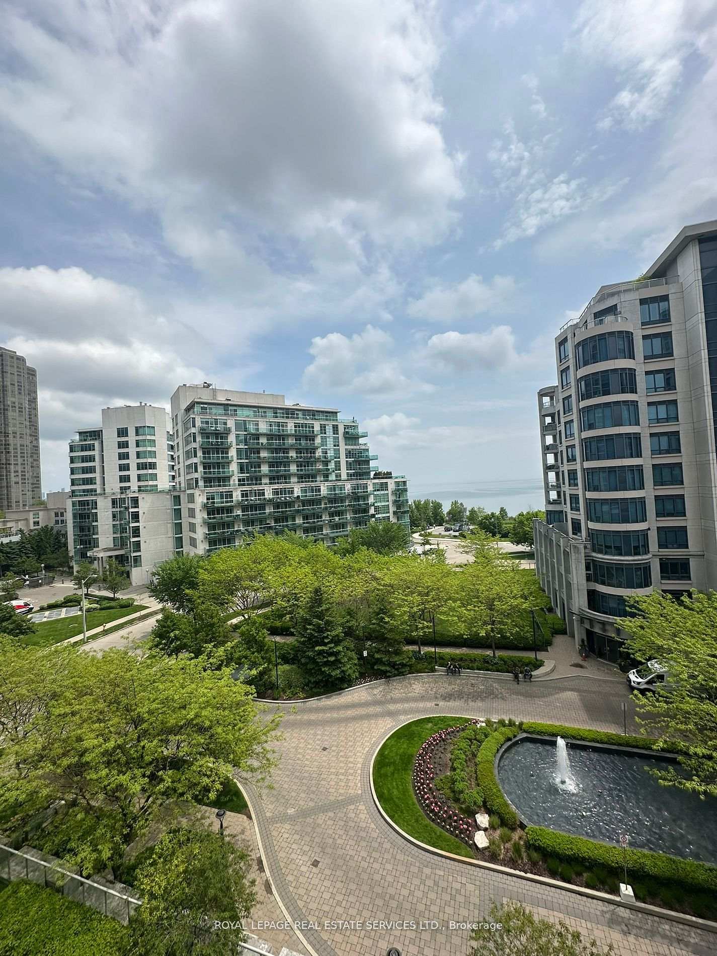 Photo 10 of Unit 511, 2083 Lake Shore Boulevard W, Etobicoke, Mimico — HOMEH