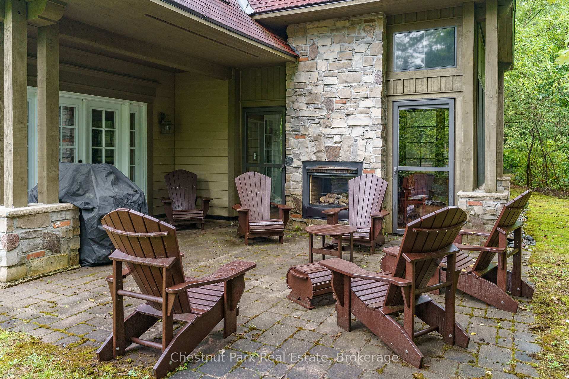 Photo 4 of 501 Glen Abbey Way E, Seguin — HOMEH