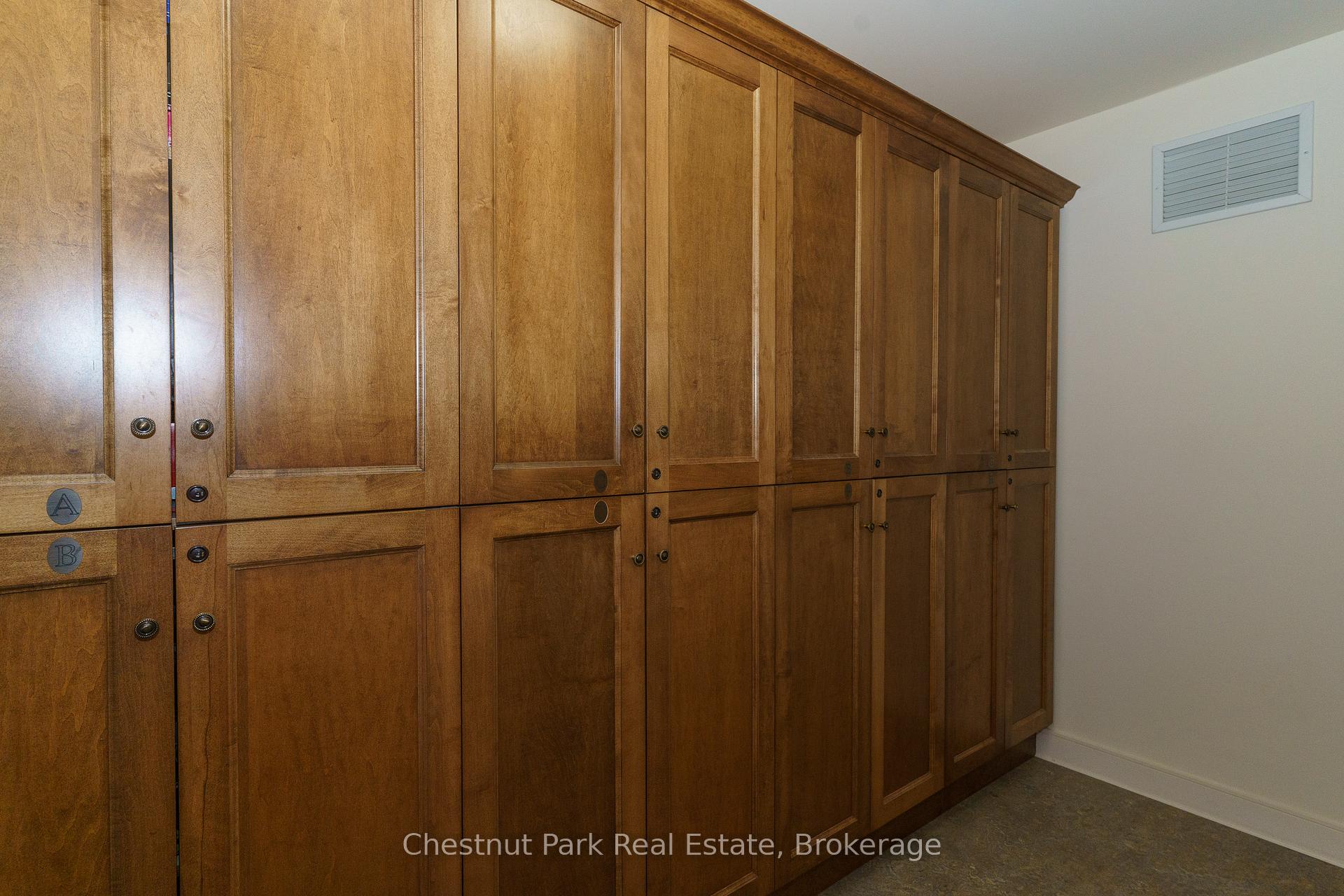 Photo 15 of 501 Glen Abbey Way E, Seguin — HOMEH