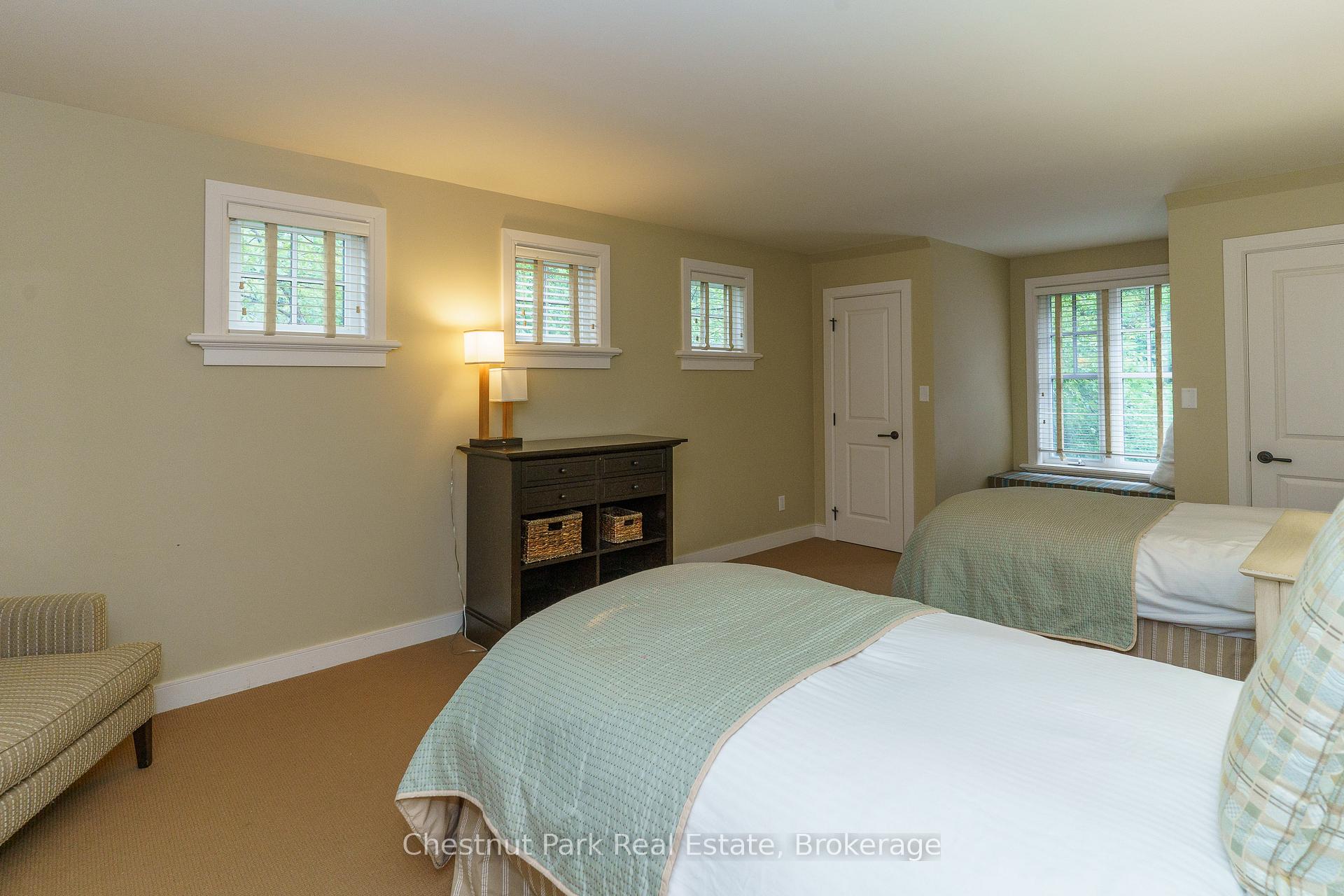 Photo 18 of 501 Glen Abbey Way E, Seguin — HOMEH