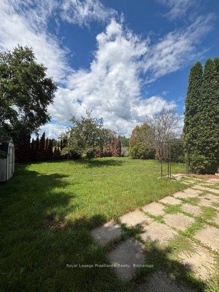Photo 4 of 112 Sidney Street, Belleville, Belleville Ward — HOMEH