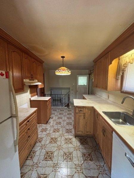 Photo 7 of 112 Sidney Street, Belleville, Belleville Ward — HOMEH