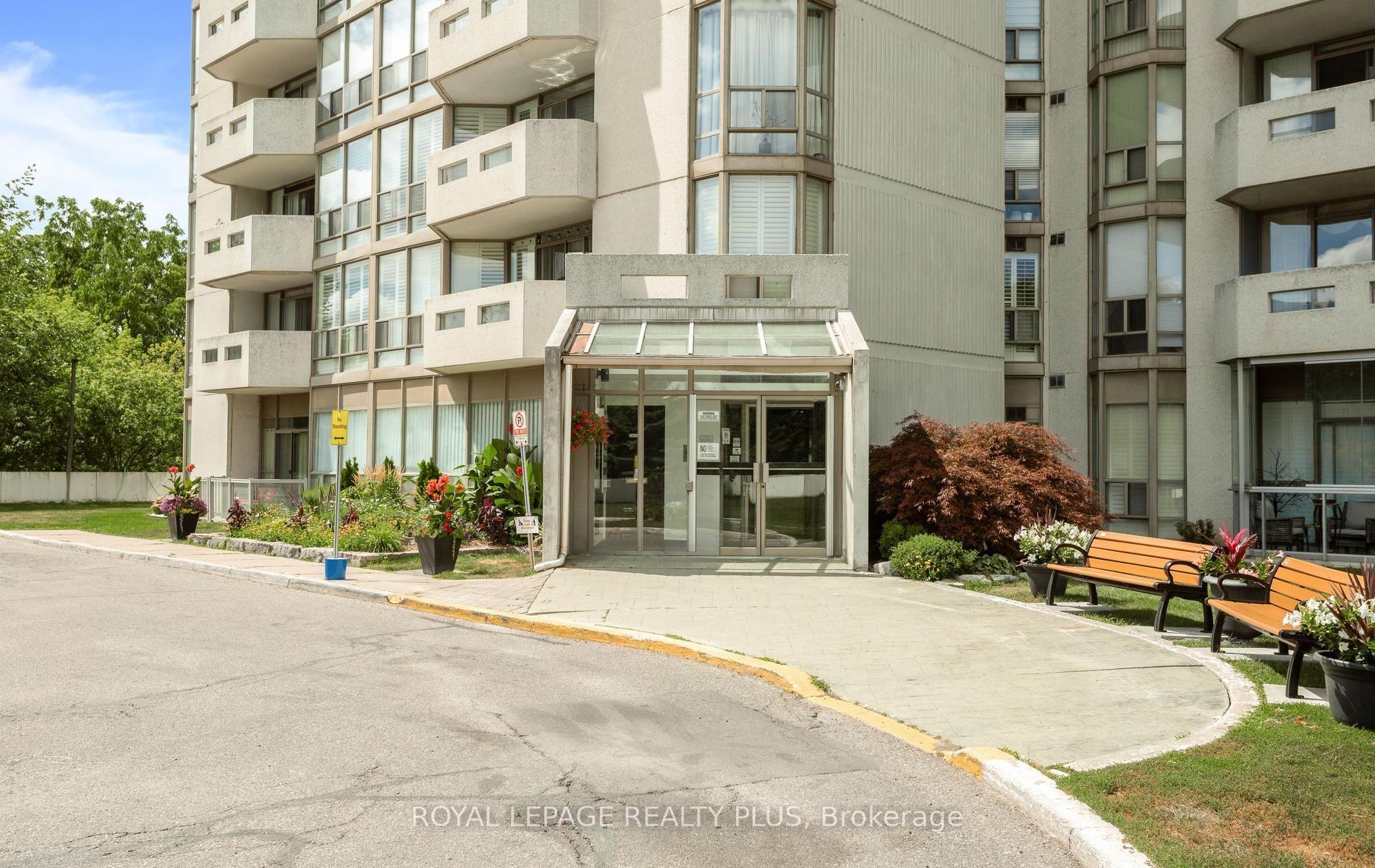 Photo 3 of Unit 1610, 20 Mcfarlane Drive, Halton Hills, Georgetown — HOMEH