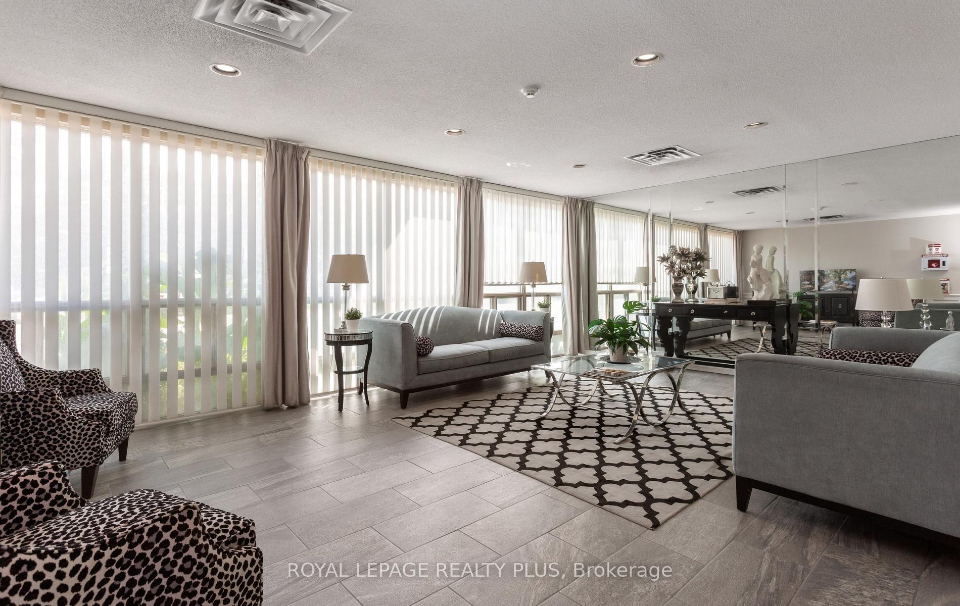 Photo 5 of Unit 1610, 20 Mcfarlane Drive, Halton Hills, Georgetown — HOMEH