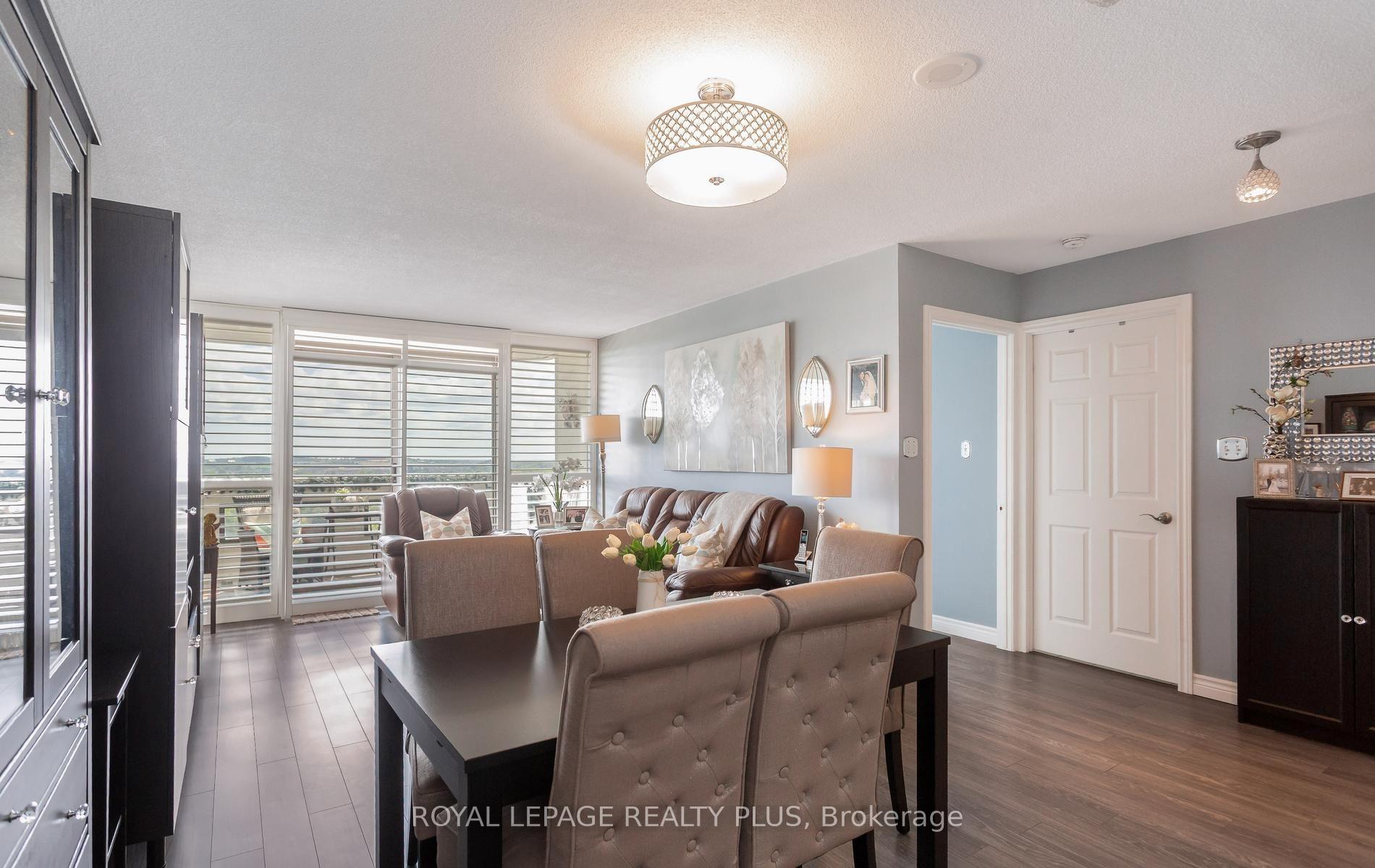 Photo 10 of Unit 1610, 20 Mcfarlane Drive, Halton Hills, Georgetown — HOMEH