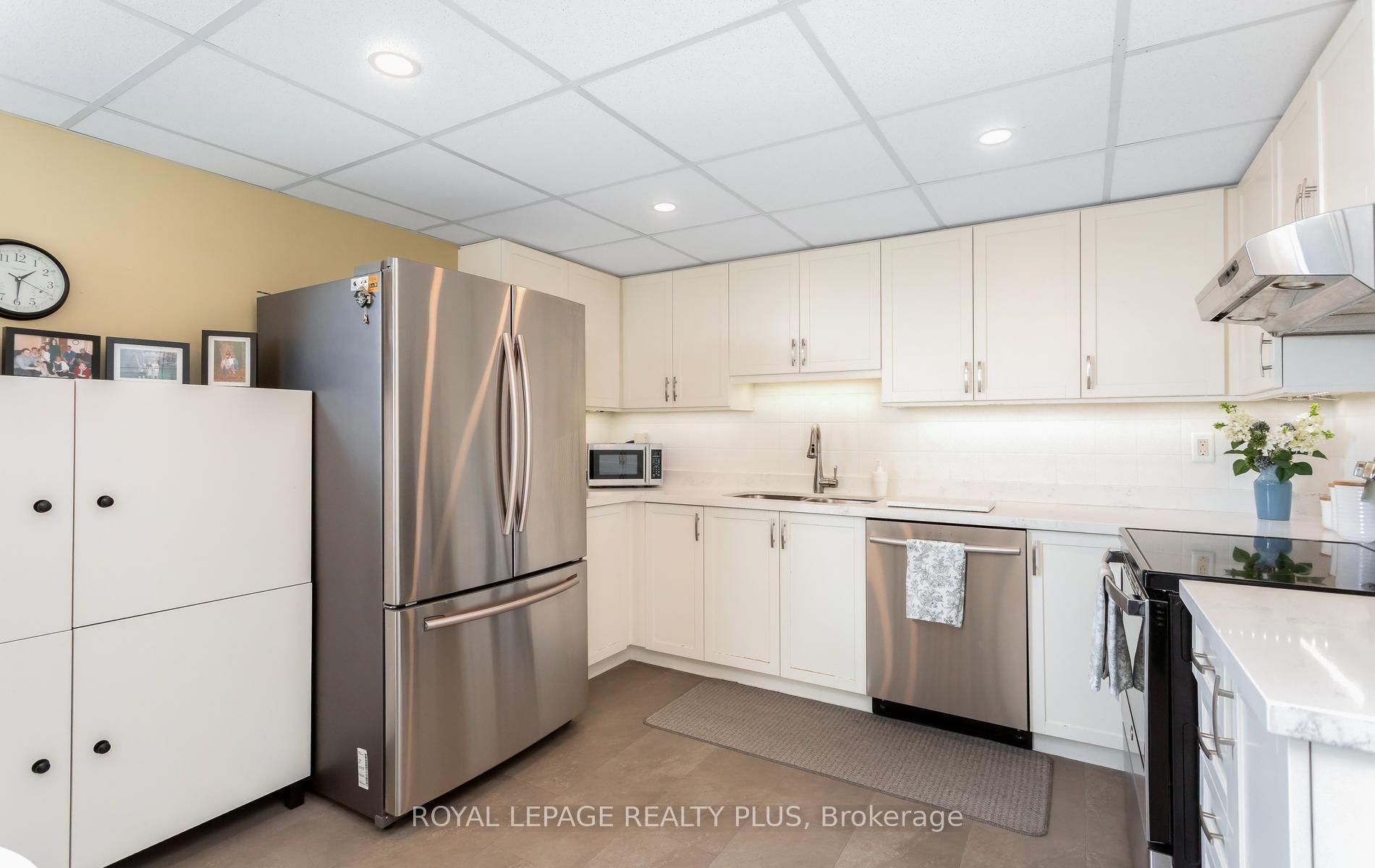 Photo 15 of Unit 1610, 20 Mcfarlane Drive, Halton Hills, Georgetown — HOMEH