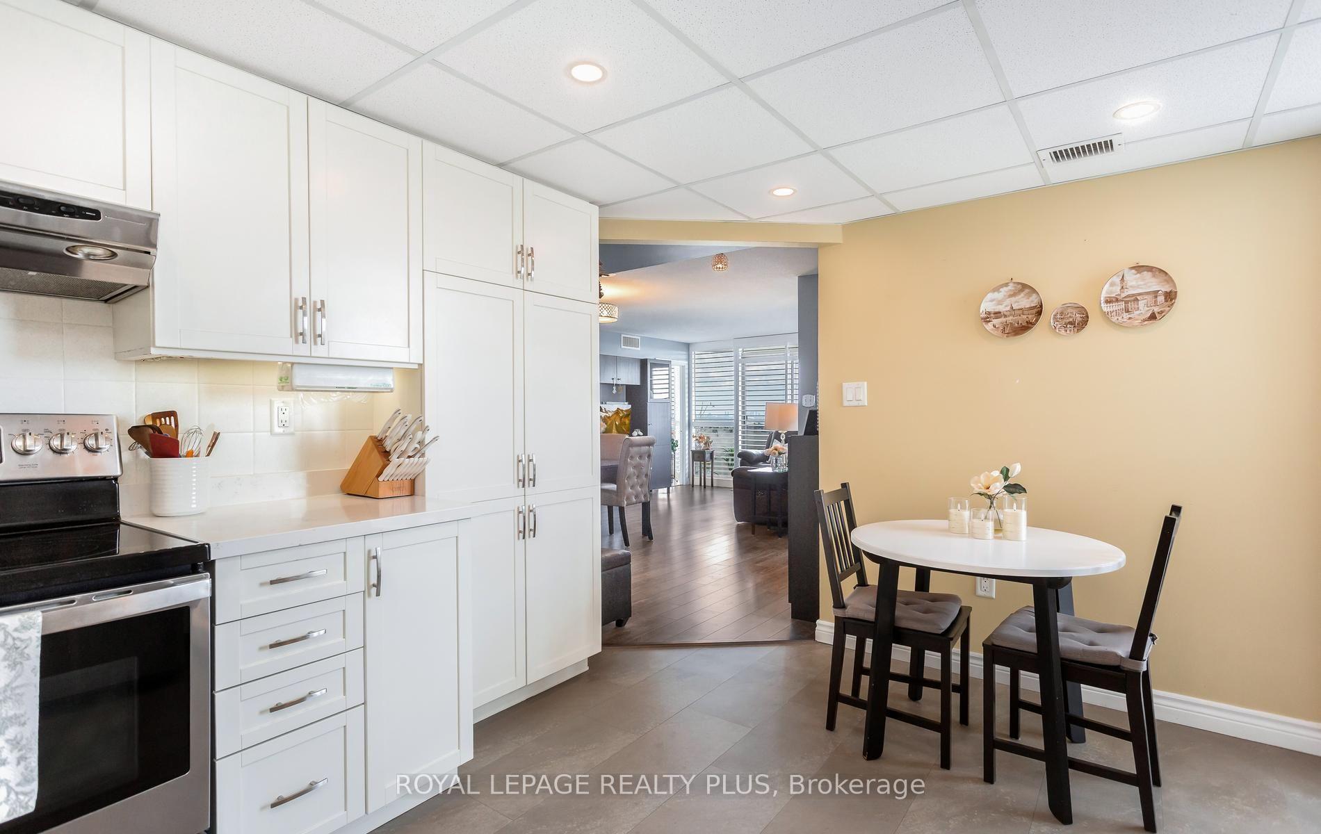 Photo 16 of Unit 1610, 20 Mcfarlane Drive, Halton Hills, Georgetown — HOMEH