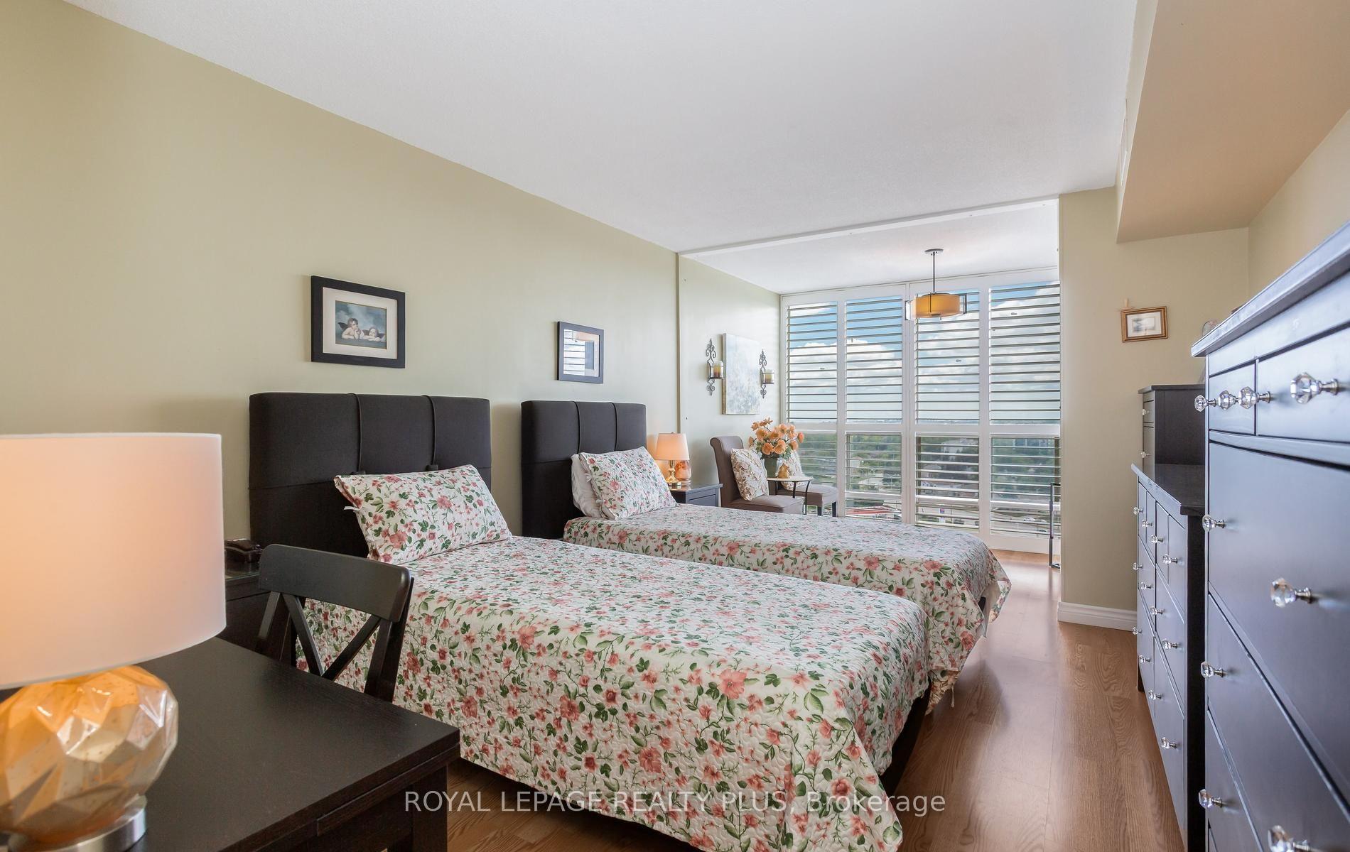 Photo 18 of Unit 1610, 20 Mcfarlane Drive, Halton Hills, Georgetown — HOMEH