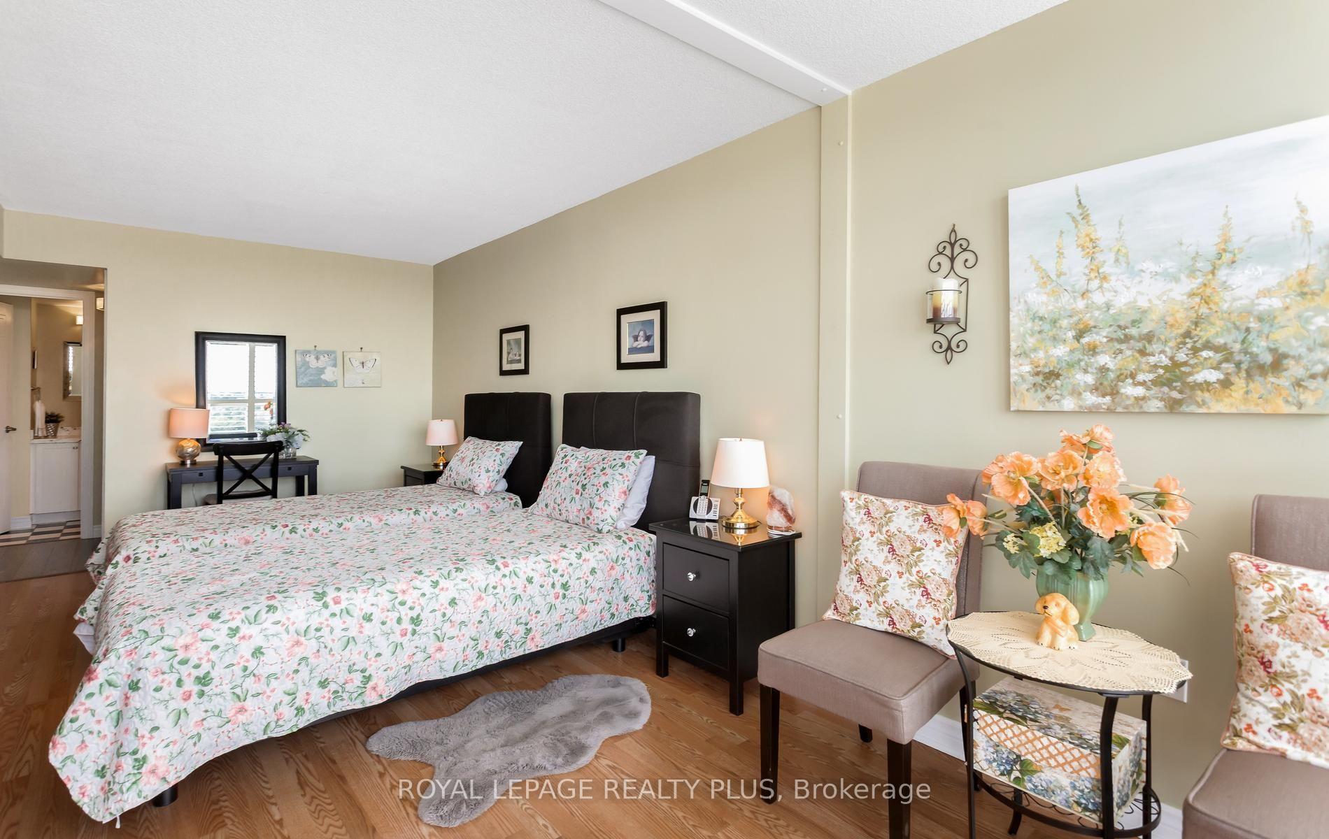 Photo 21 of Unit 1610, 20 Mcfarlane Drive, Halton Hills, Georgetown — HOMEH