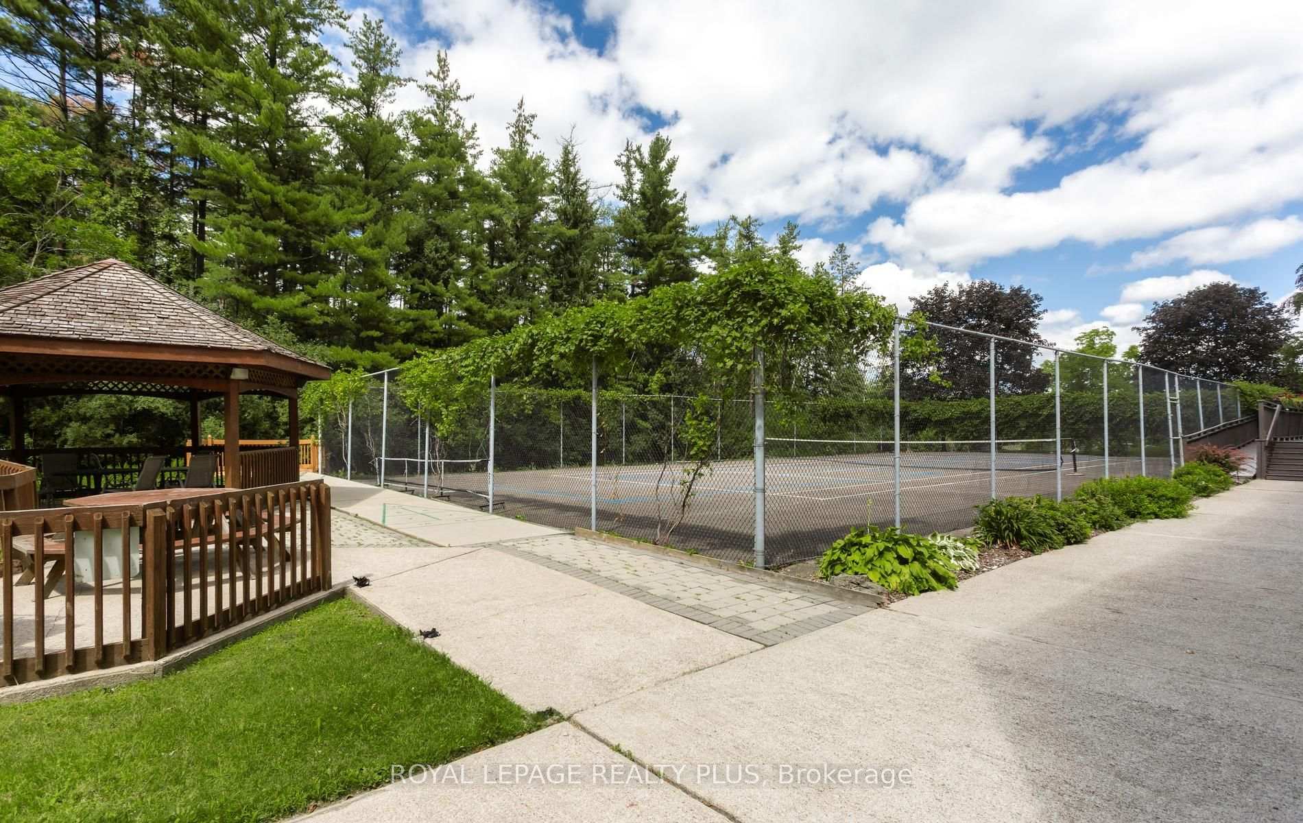 Photo 31 of Unit 1610, 20 Mcfarlane Drive, Halton Hills, Georgetown — HOMEH
