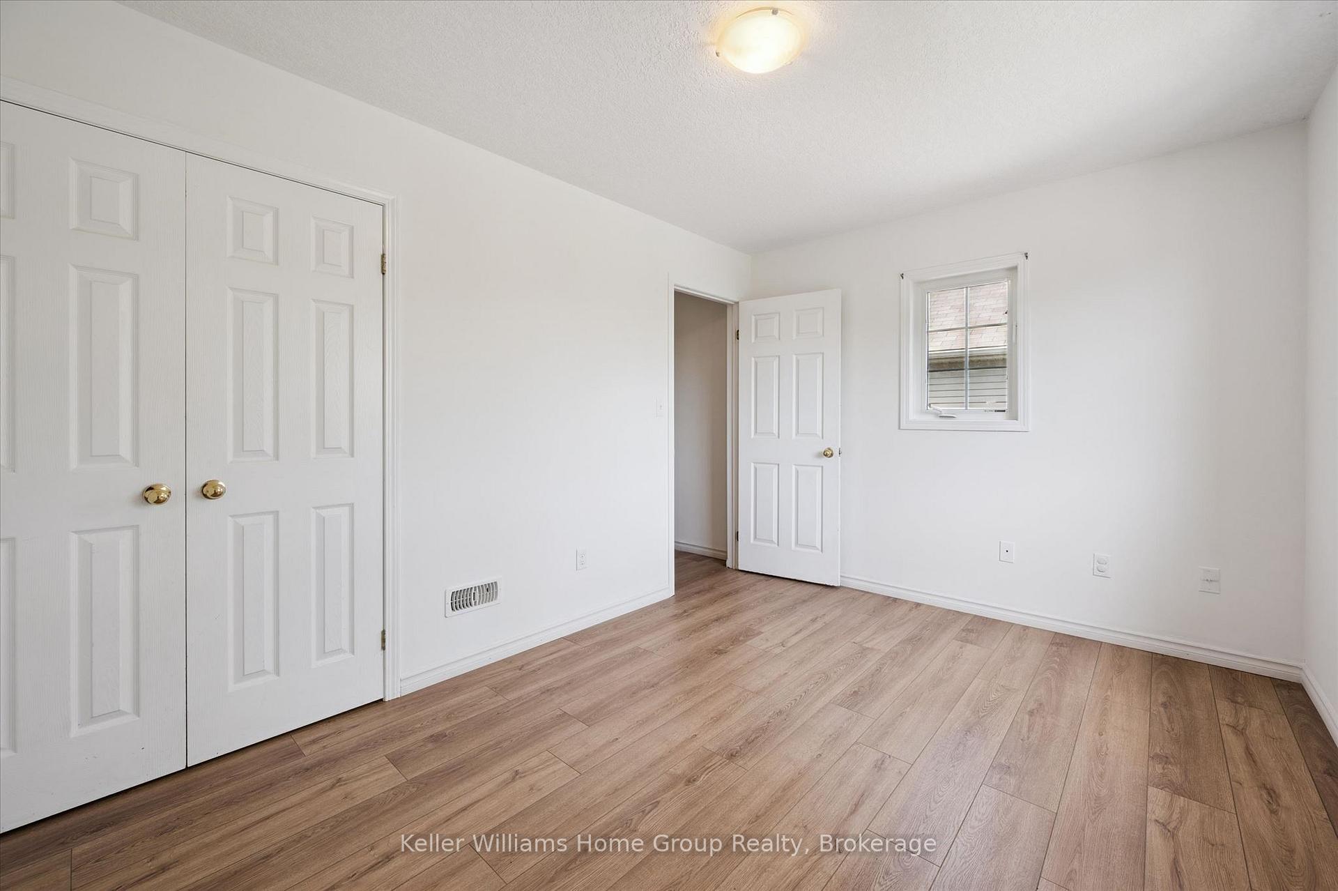 Photo 18 of Unit 3, 35 Mountford Drive, Guelph, Grange Road — HOMEH