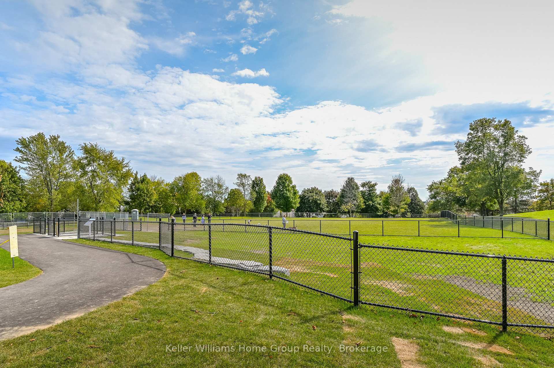 Photo 26 of Unit 3, 35 Mountford Drive, Guelph, Grange Road — HOMEH
